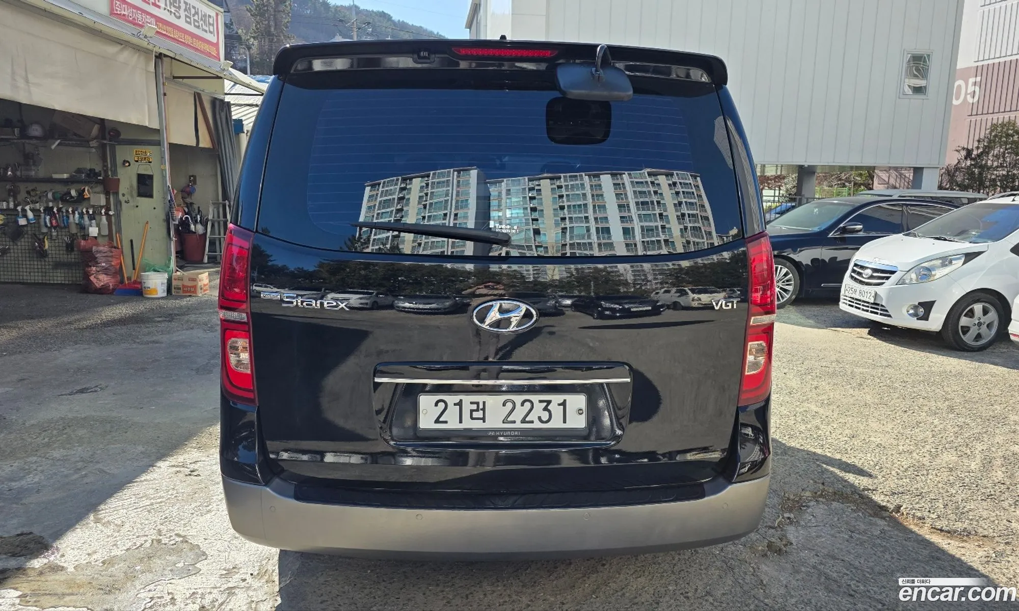 Hyundai Grand Starex 2018 — 17