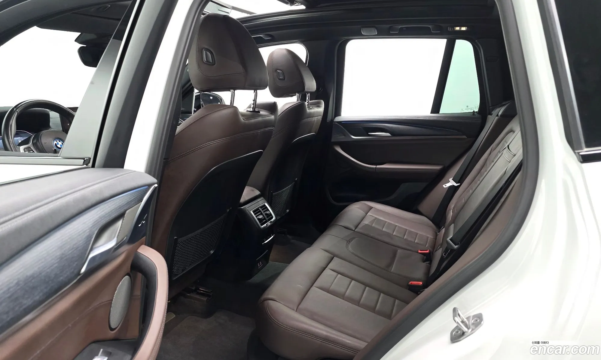 BMW iX3 2024 WBY41DU04RSE63777 — 15