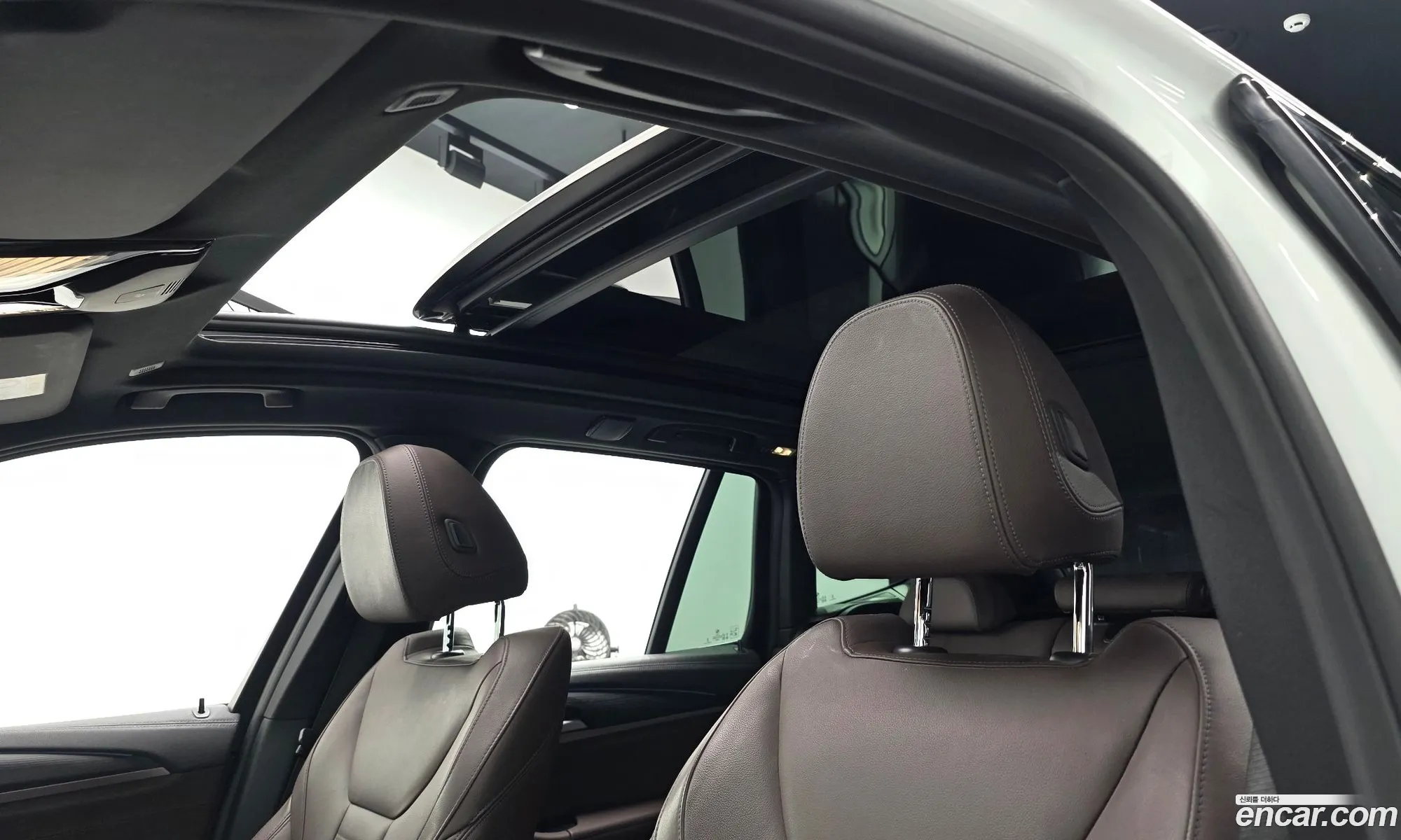 BMW iX3 2024 WBY41DU04RSE63777 — 10