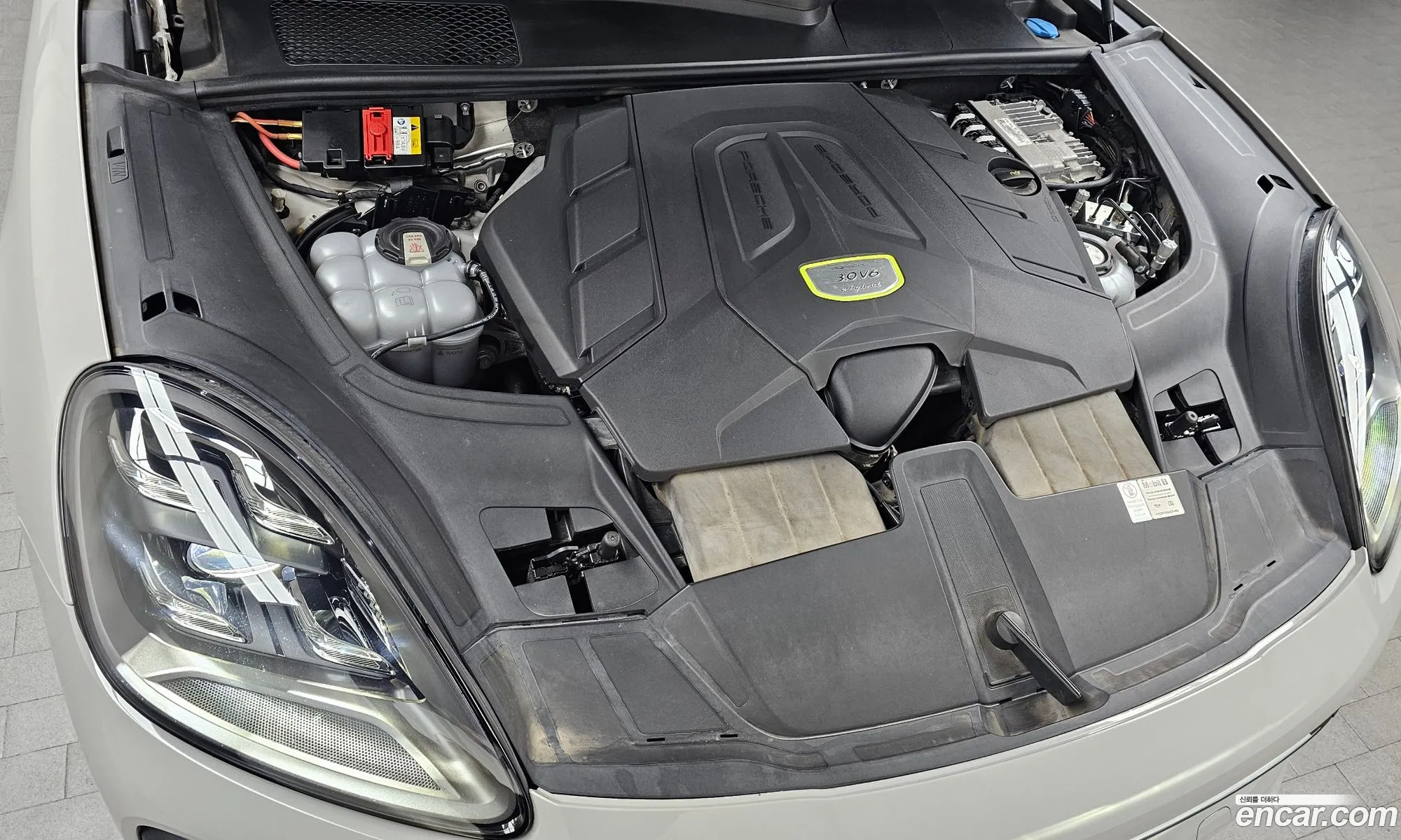 Porsche Cayenne 2021 — 20