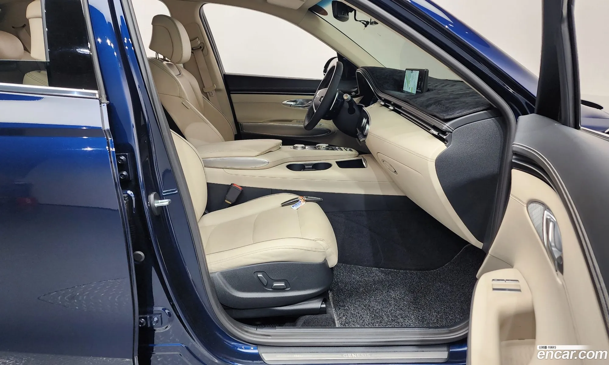 Genesis GV70 2022 — 11