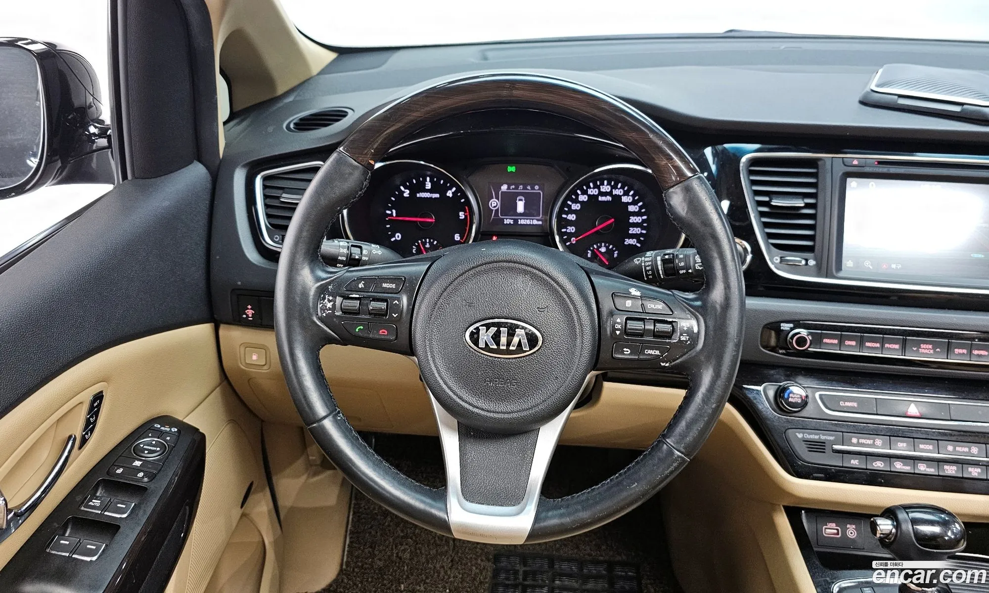 Kia Carnival 2016 — 6