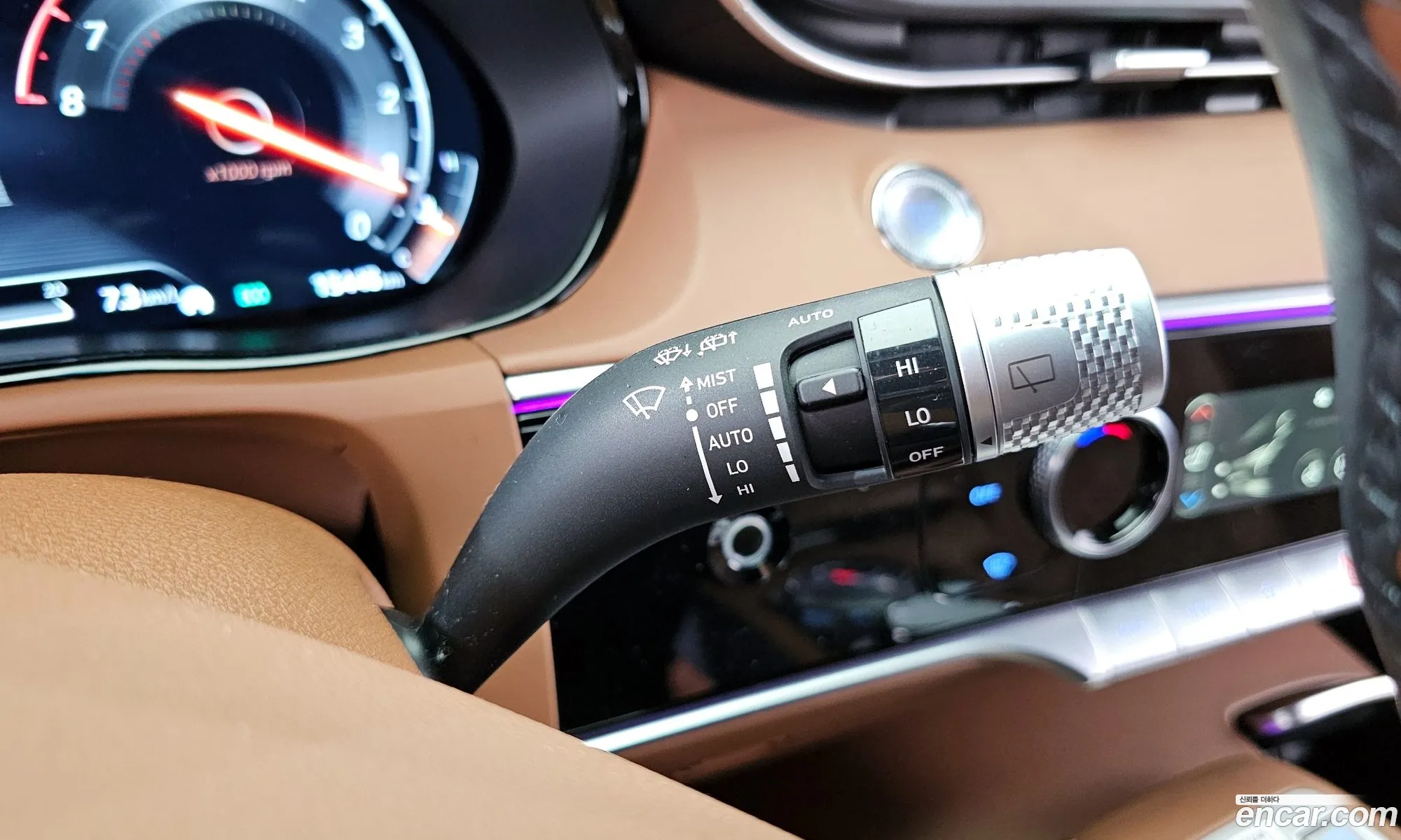 Genesis GV70 2022 — 3