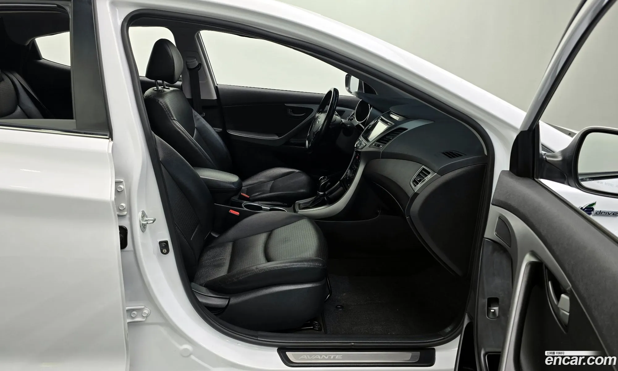 Hyundai Elantra 2014 — 15