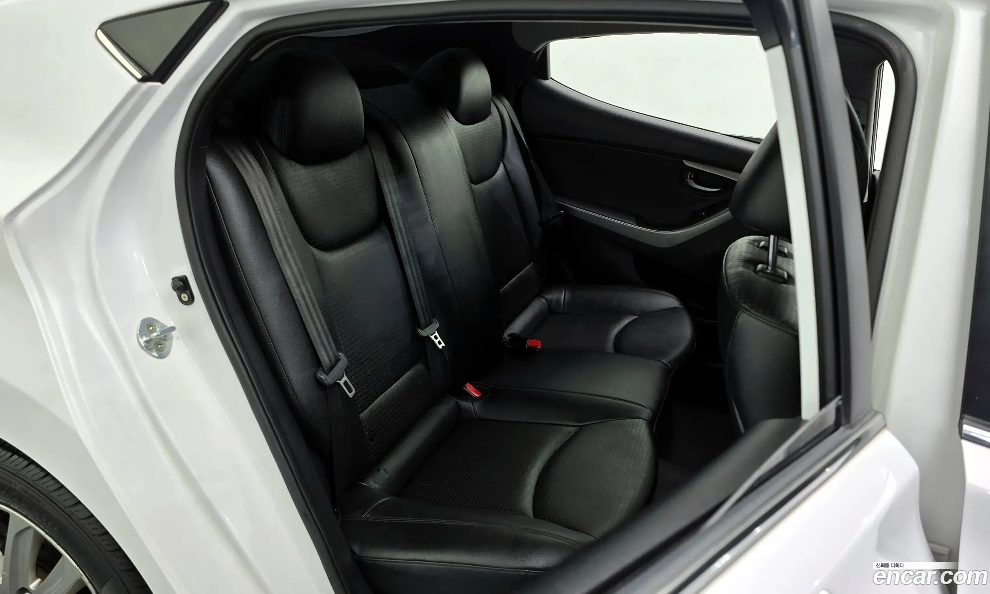 Hyundai Elantra 2014 — 16