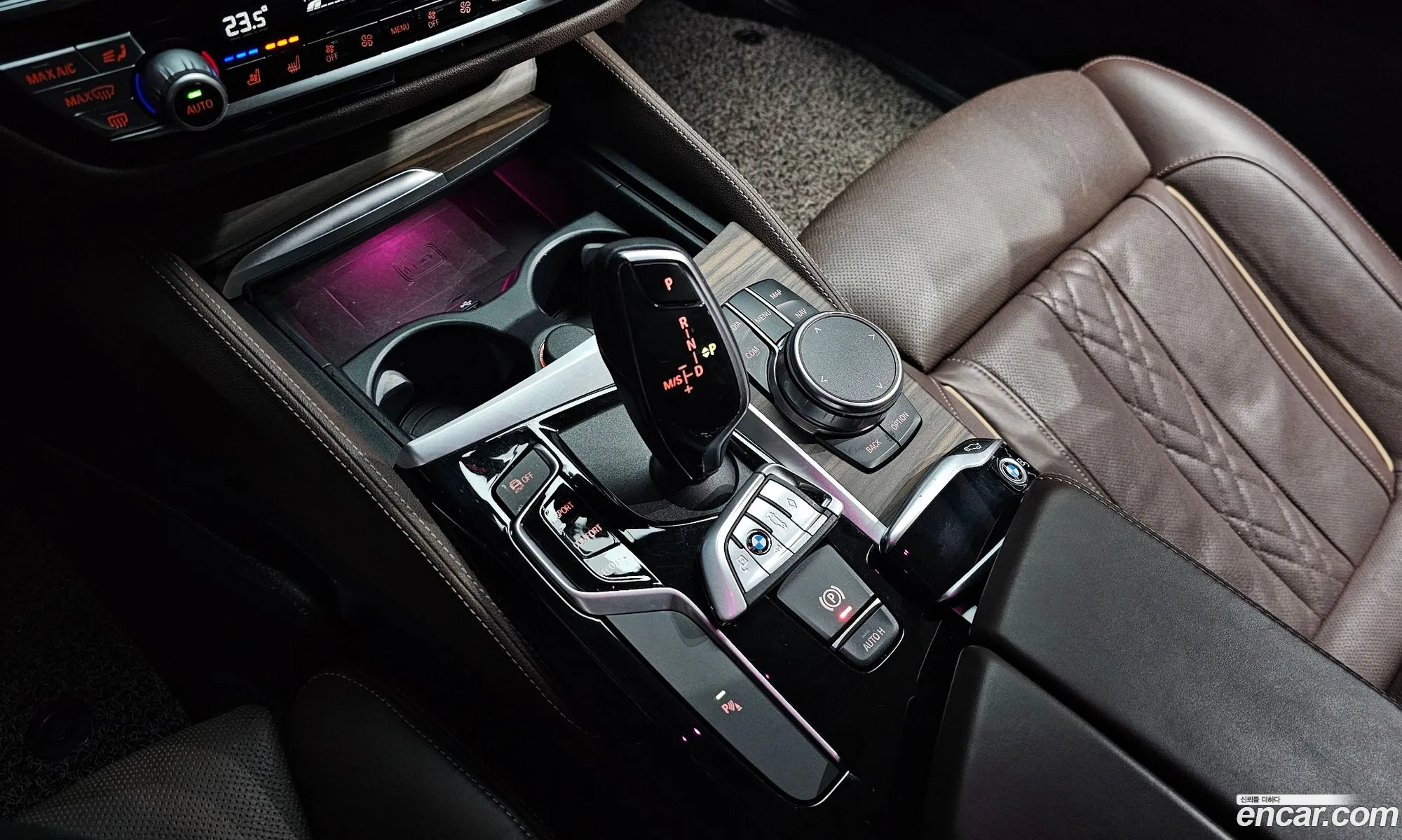 BMW 5 Series 2019 WBAJD3102KWW49837 — 18