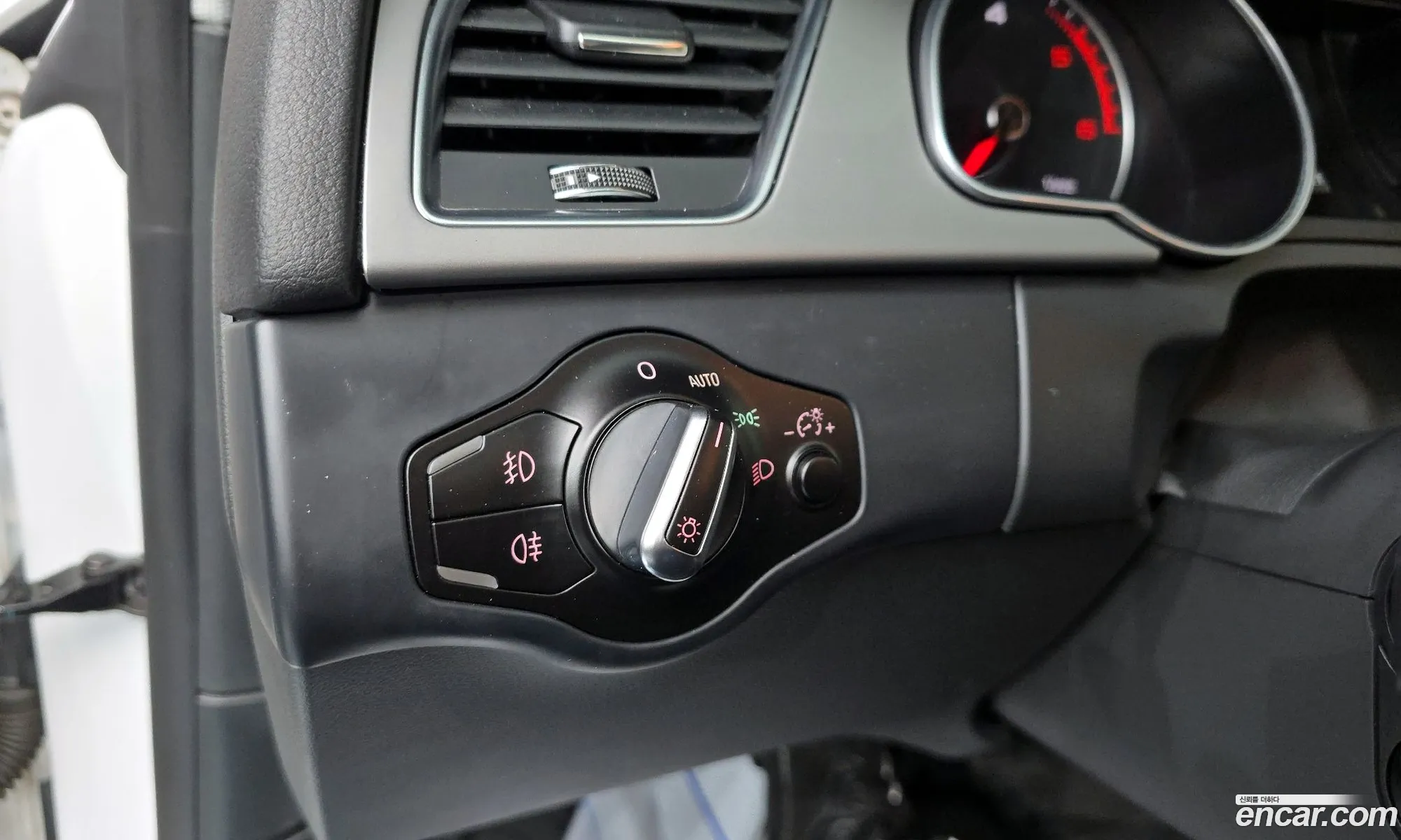 Audi A5 2014 WAUZZZ8T1FA013548 — 4