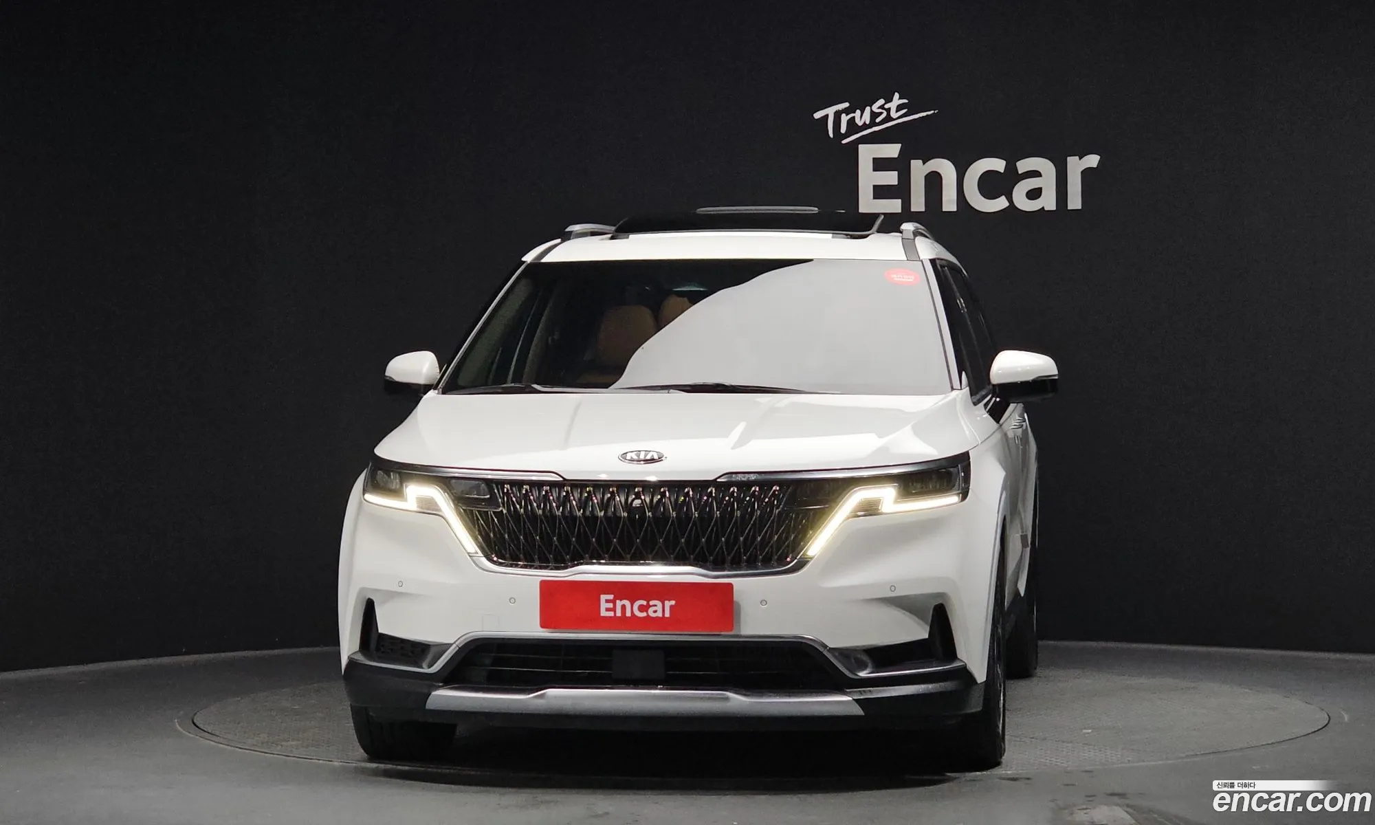Kia Carnival 2021 — 8