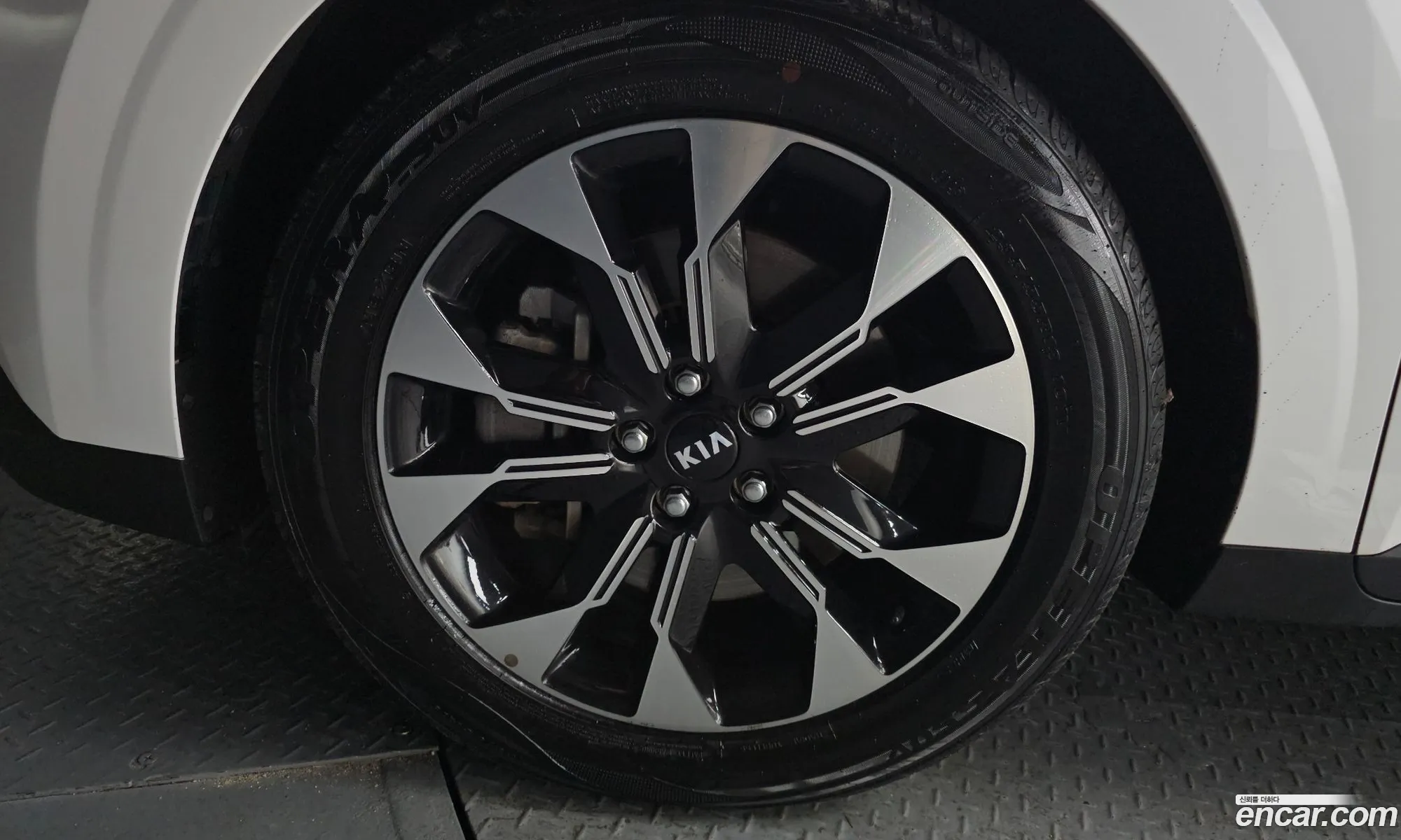Kia Carnival 2021 — 5