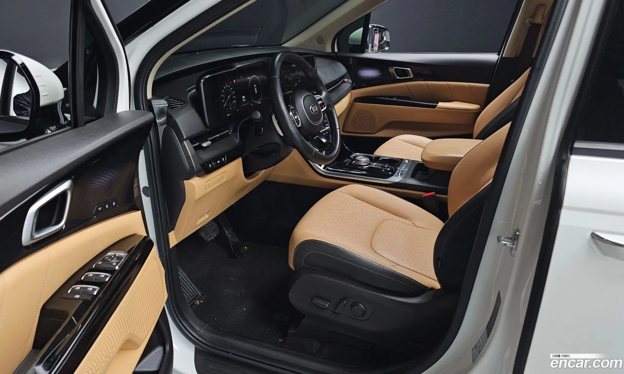Kia Carnival 2021 — 11