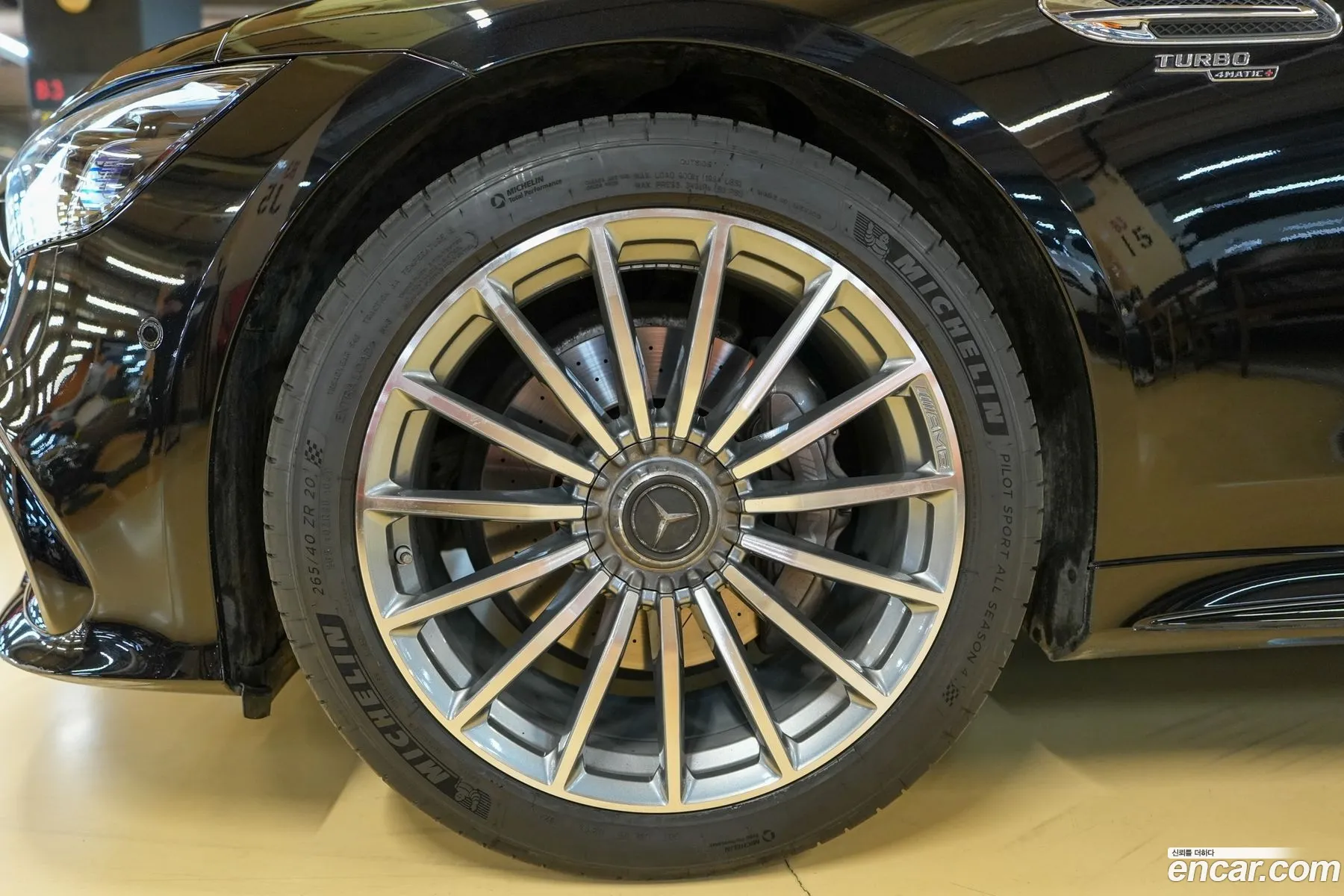Mercedes-Benz AMG GT 2021 — 16