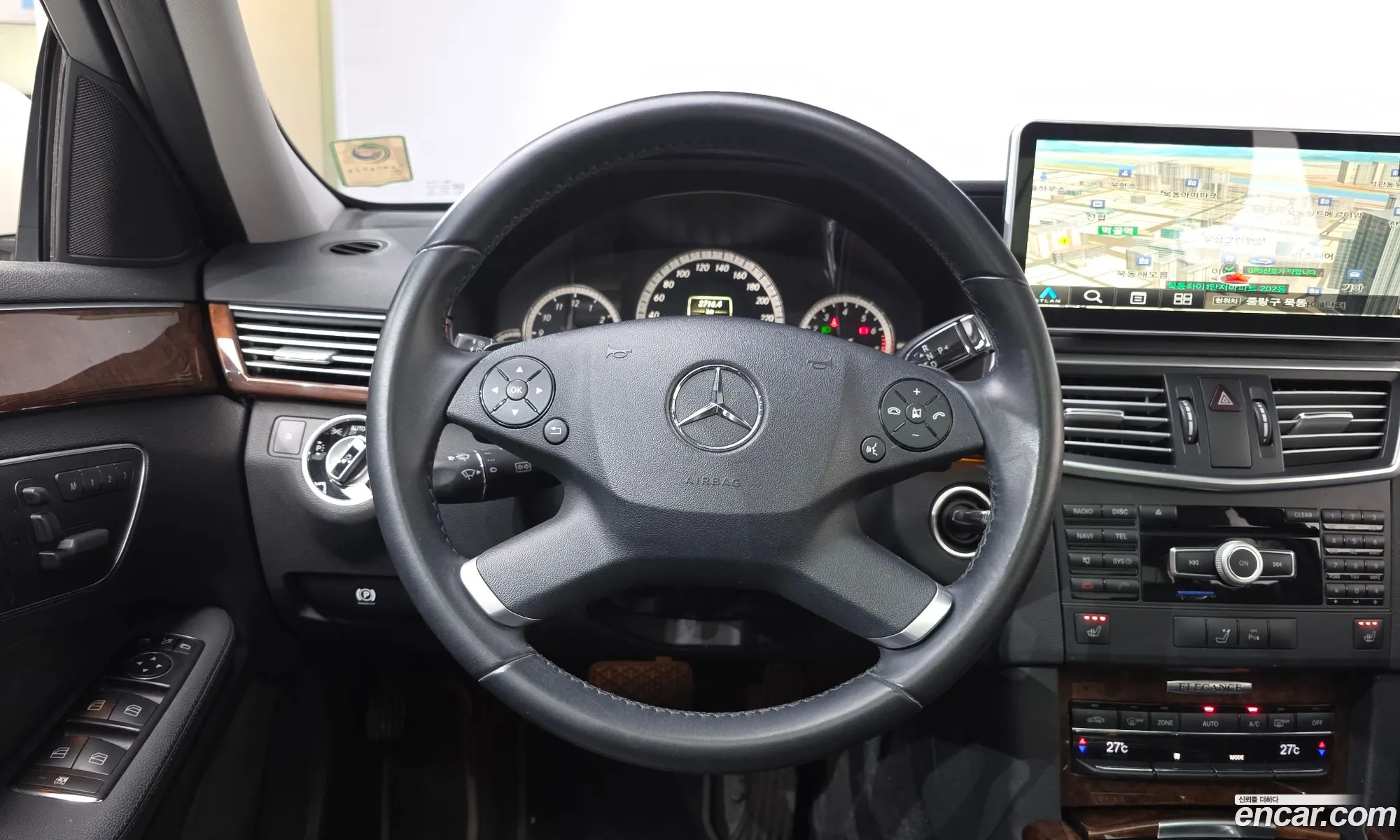 Mercedes-Benz E-Class W212 2012 WDDHF5DB2CA535751 — 12