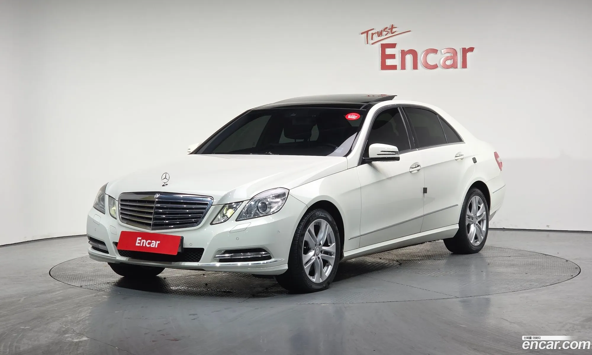 Mercedes-Benz E-Class W212 2012 WDDHF5DB2CA535751 — 17