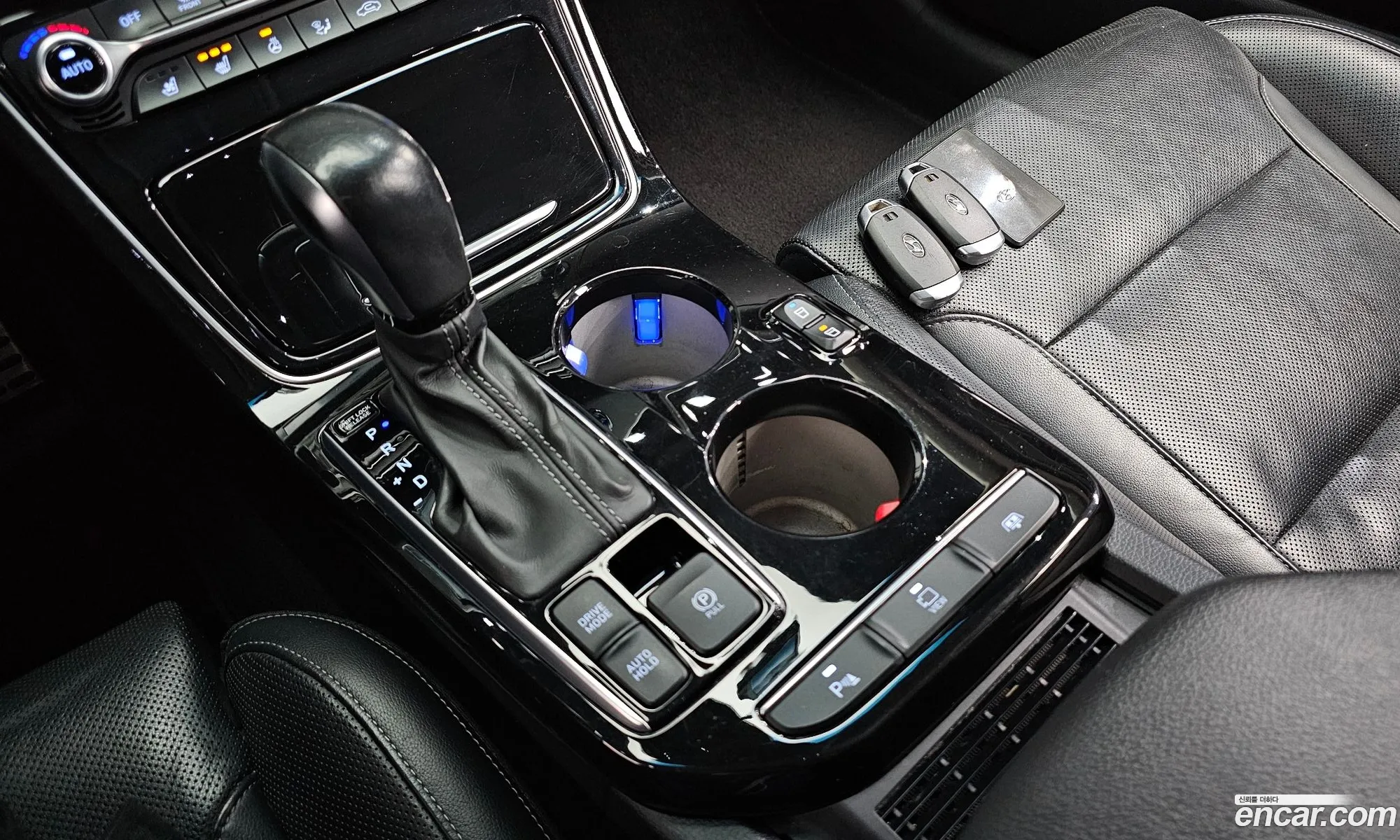 Hyundai Grandeur IG 2018 — 17