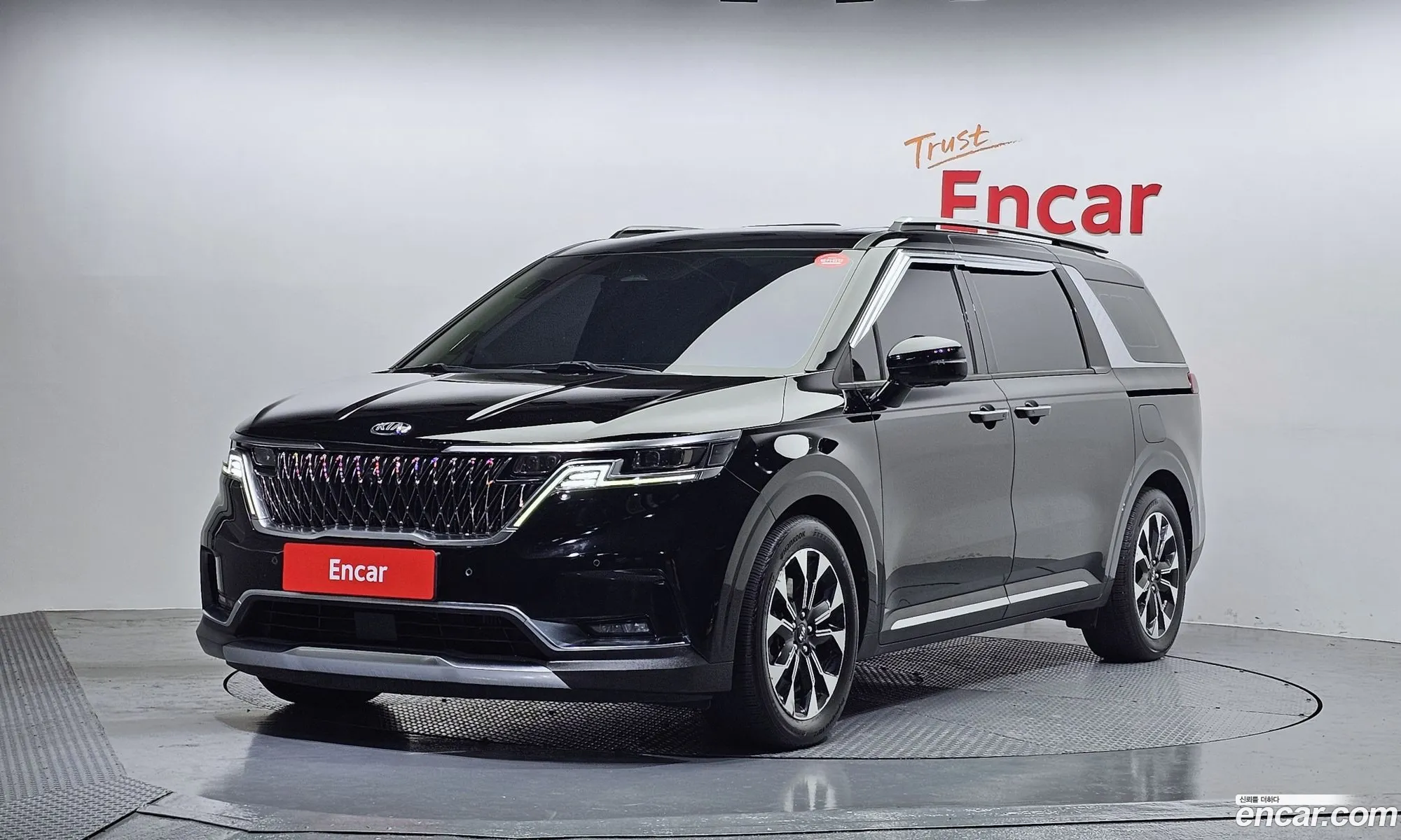 Kia Carnival 2021 — 14