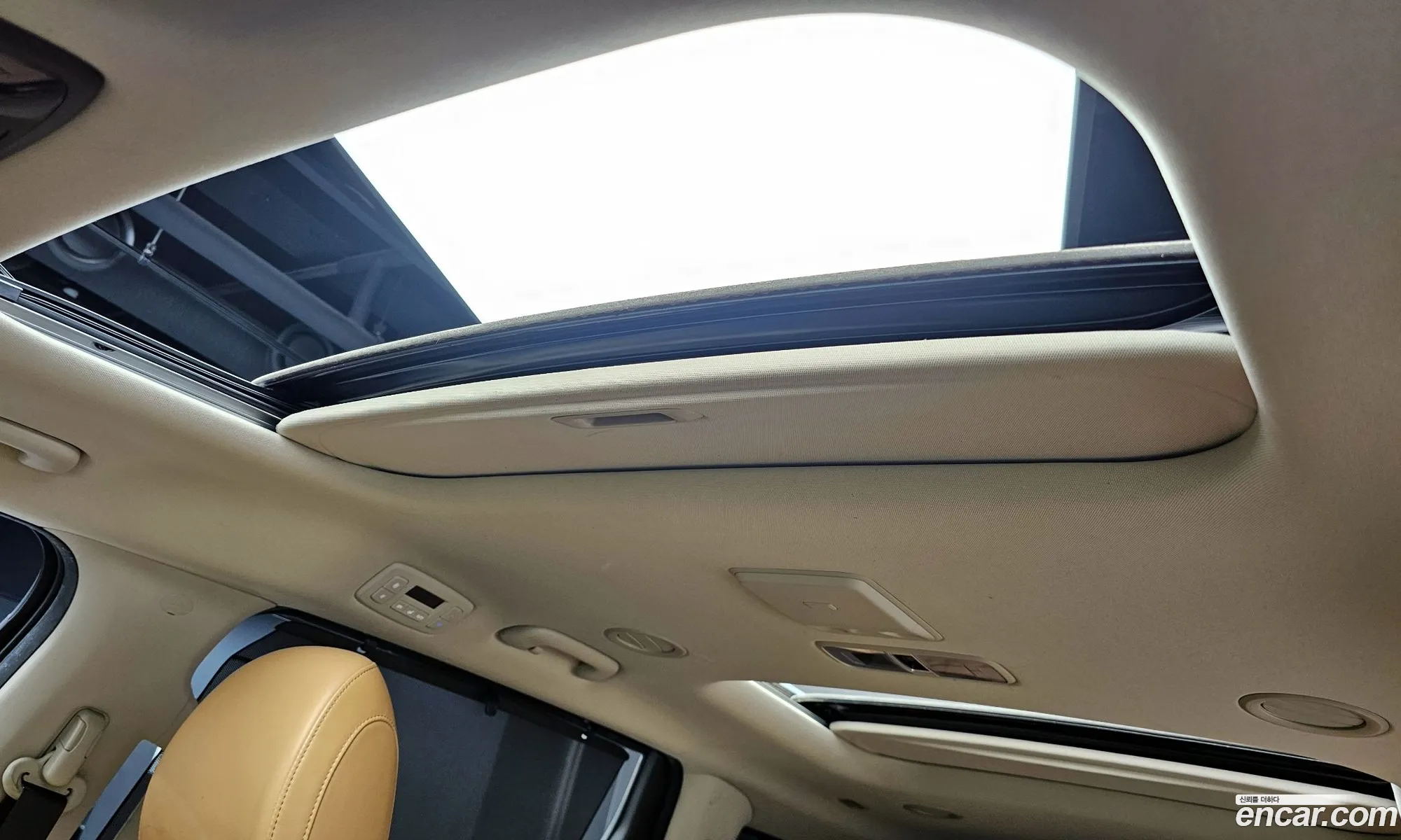 Kia Carnival 2021 — 12