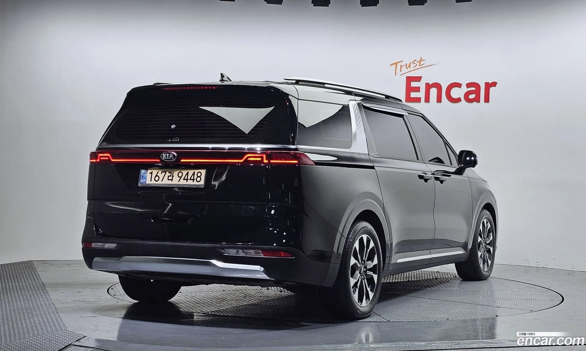 Kia Carnival 2021 — 2