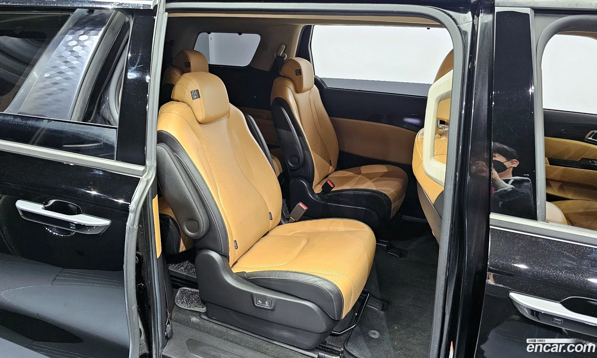 Kia Carnival 2021 — 10