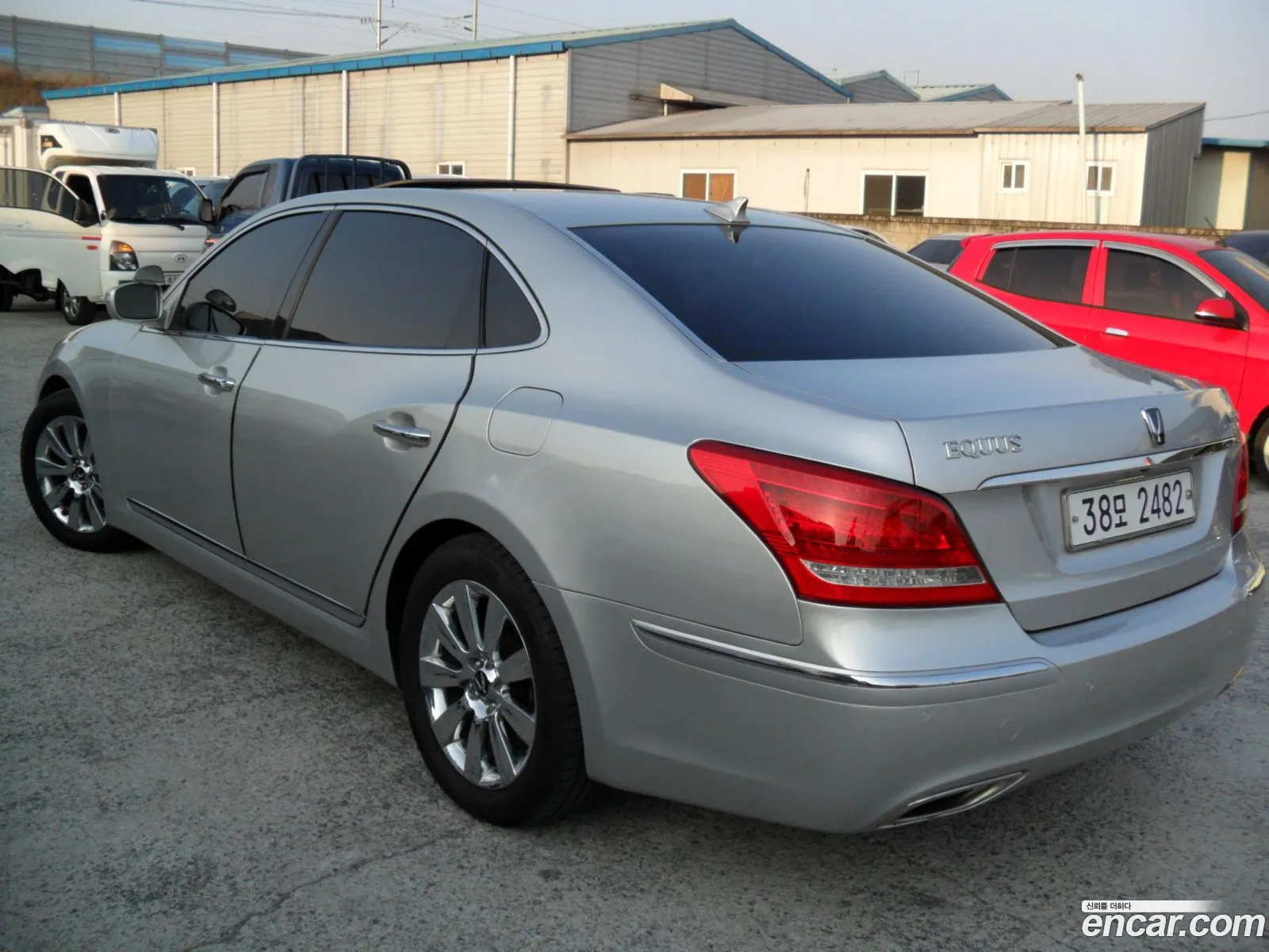Hyundai Equus 2010 — 3