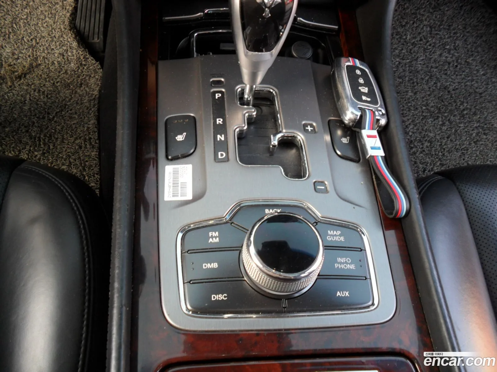 Hyundai Equus 2010 — 2