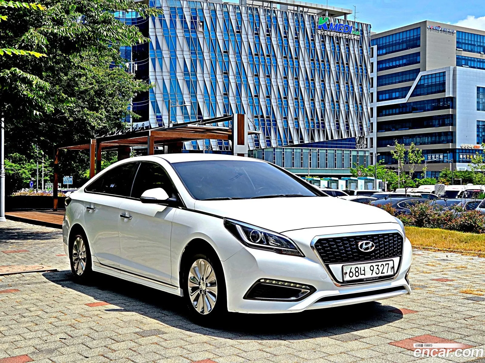 Hyundai LF Sonata Hybrid 2017 — 5