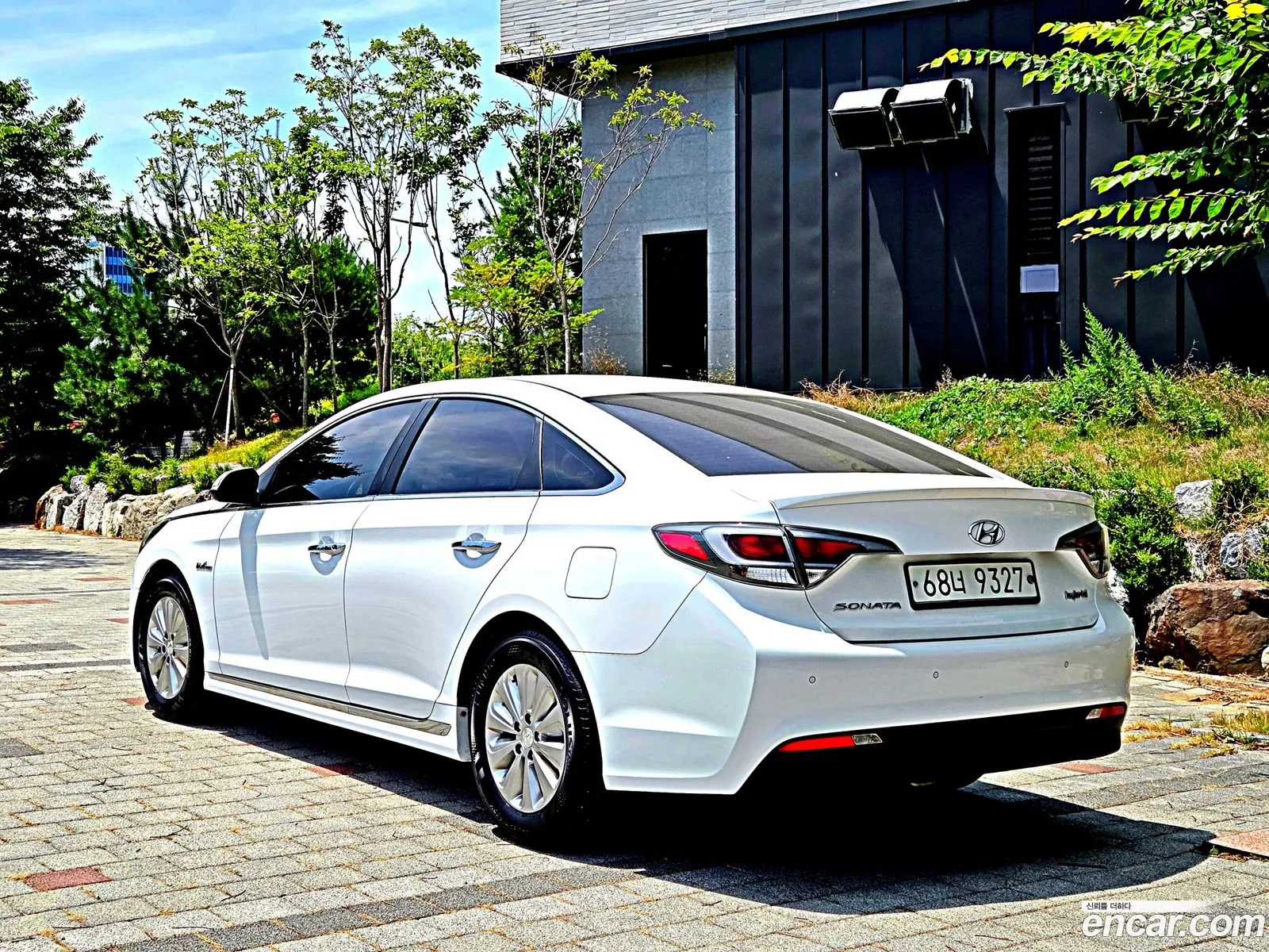 Hyundai LF Sonata Hybrid 2017 — 18