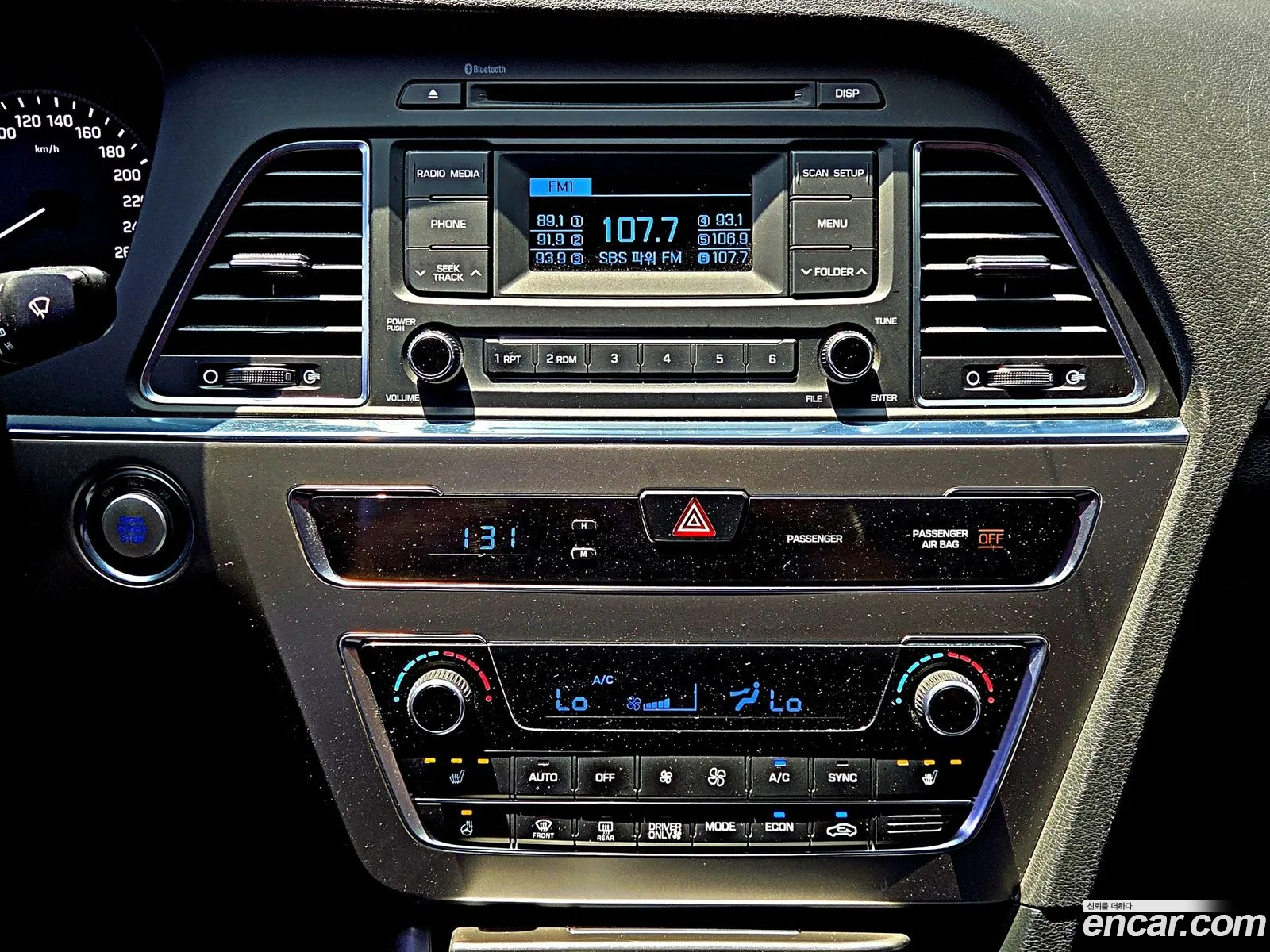 Hyundai LF Sonata Hybrid 2017 — 12
