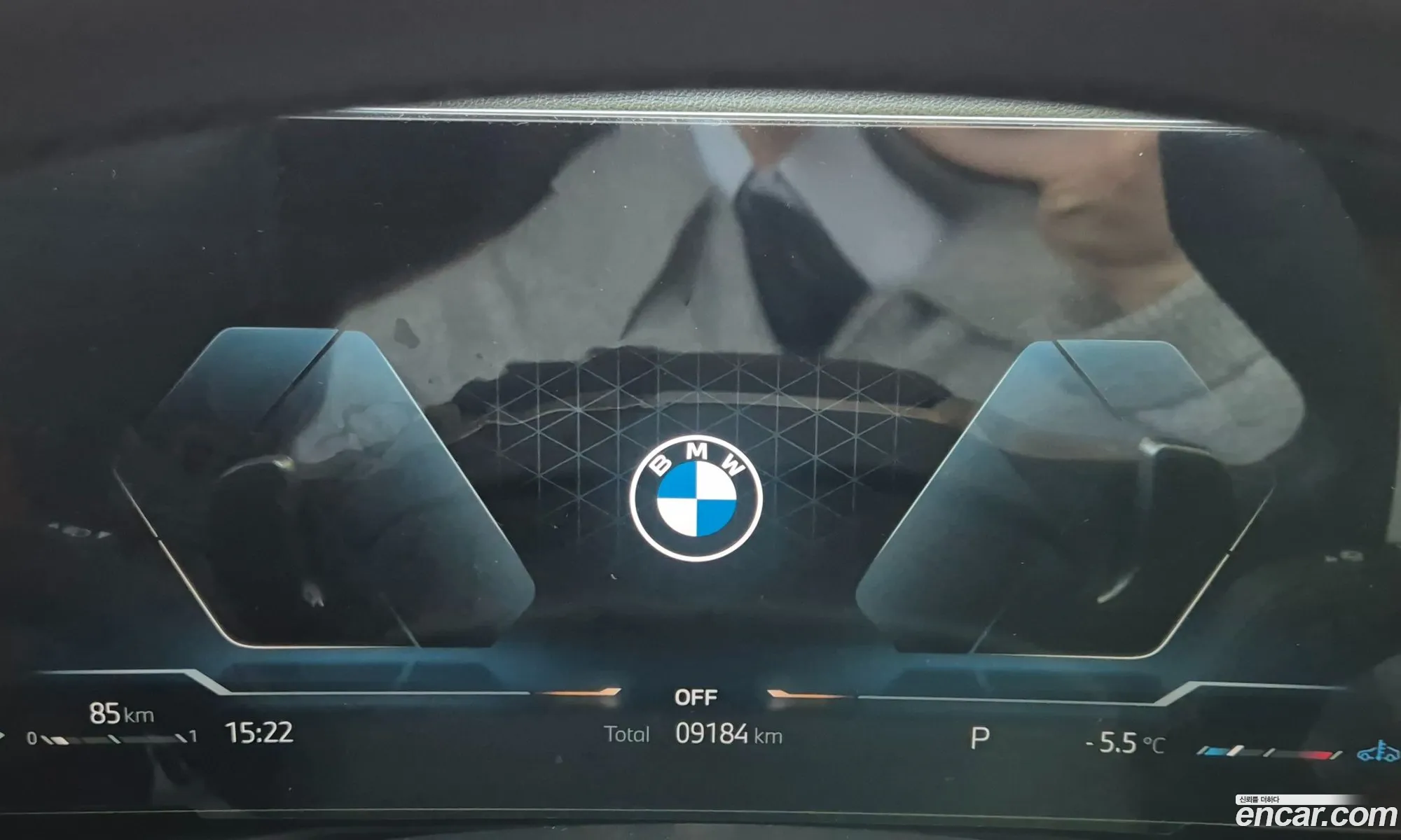 BMW 3 Series 2025 — 17