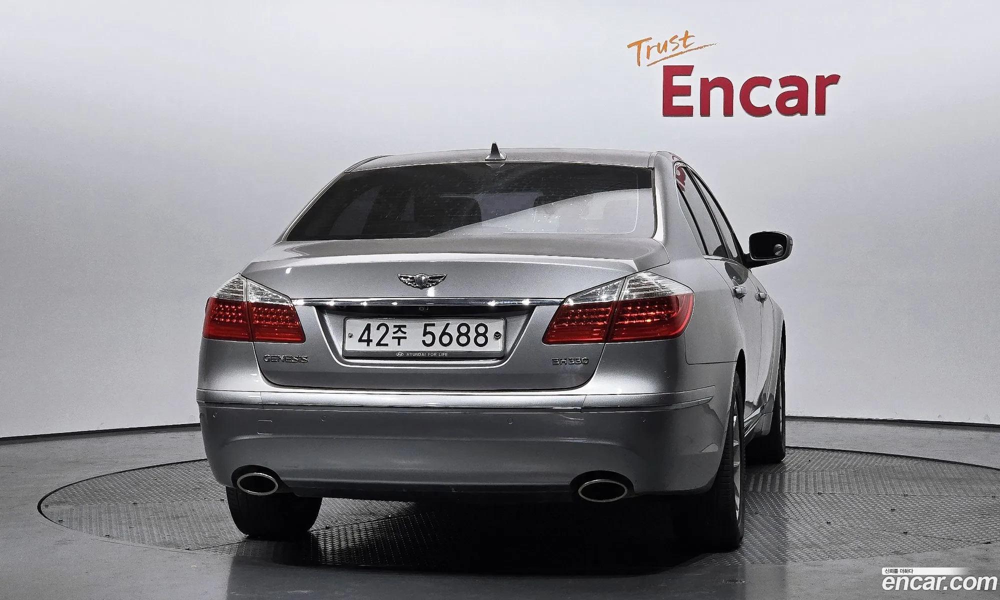 Hyundai Genesis 2011 — 17