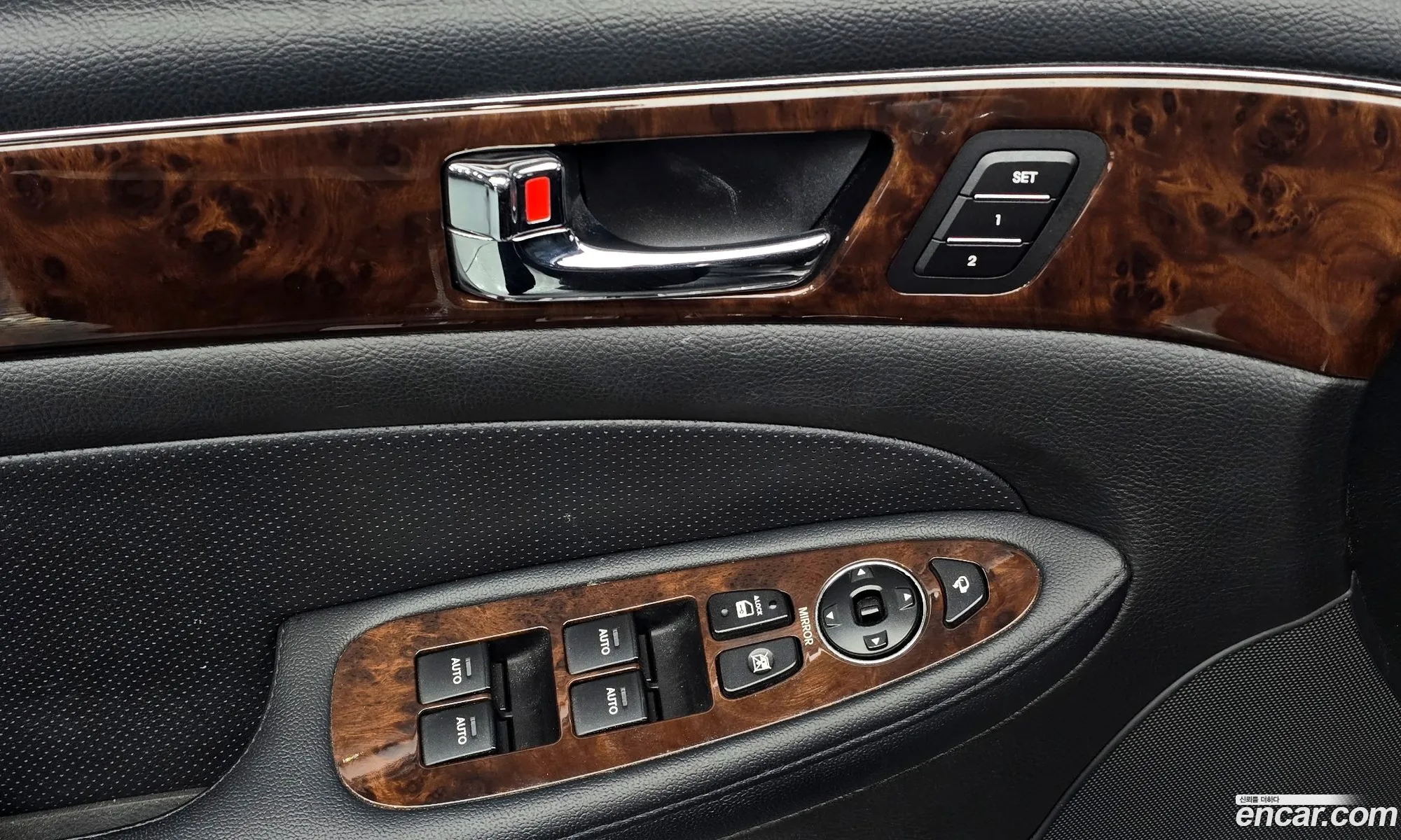Hyundai Genesis 2011 — 2