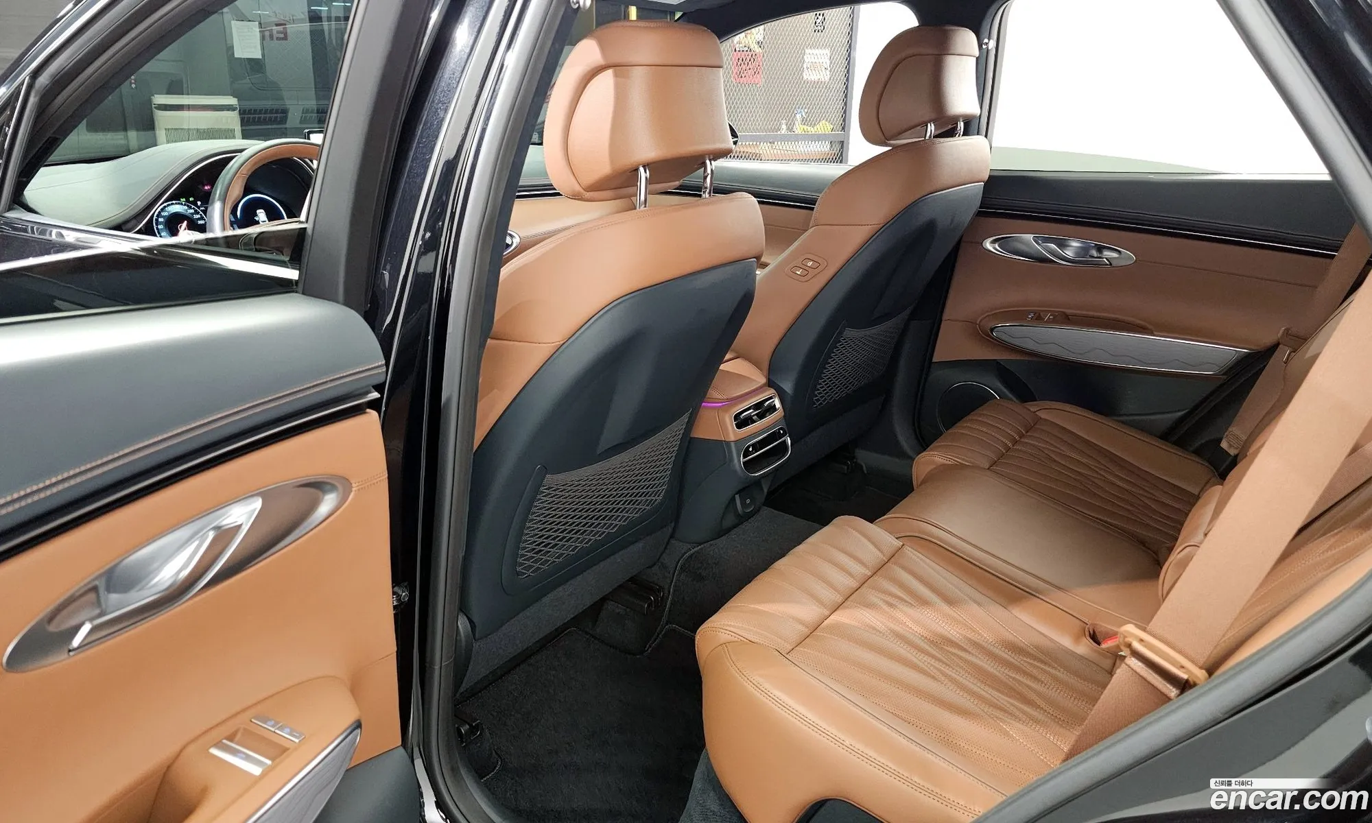 Genesis GV70 2022 — 17