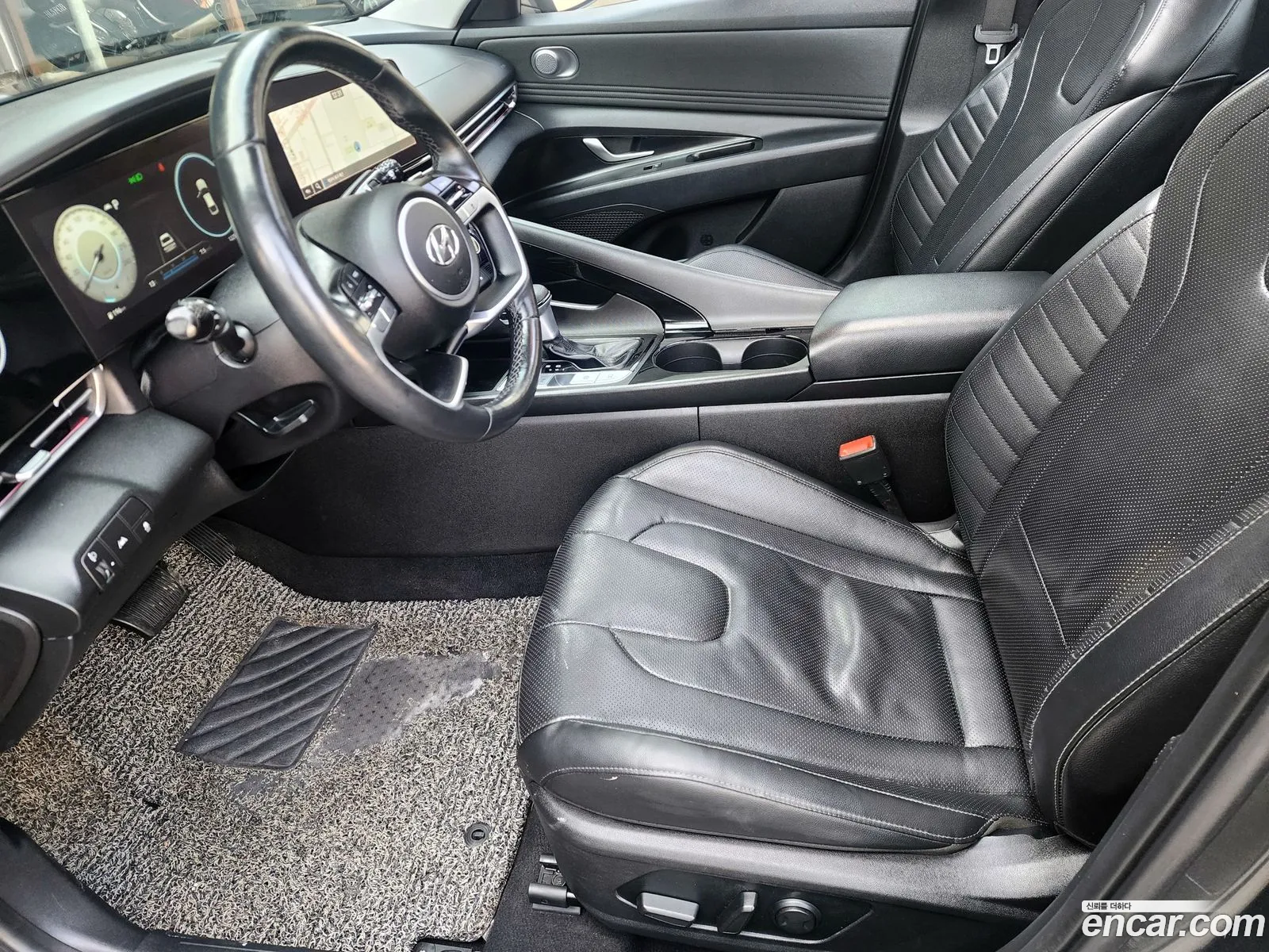 Hyundai Elantra 2020 — 14