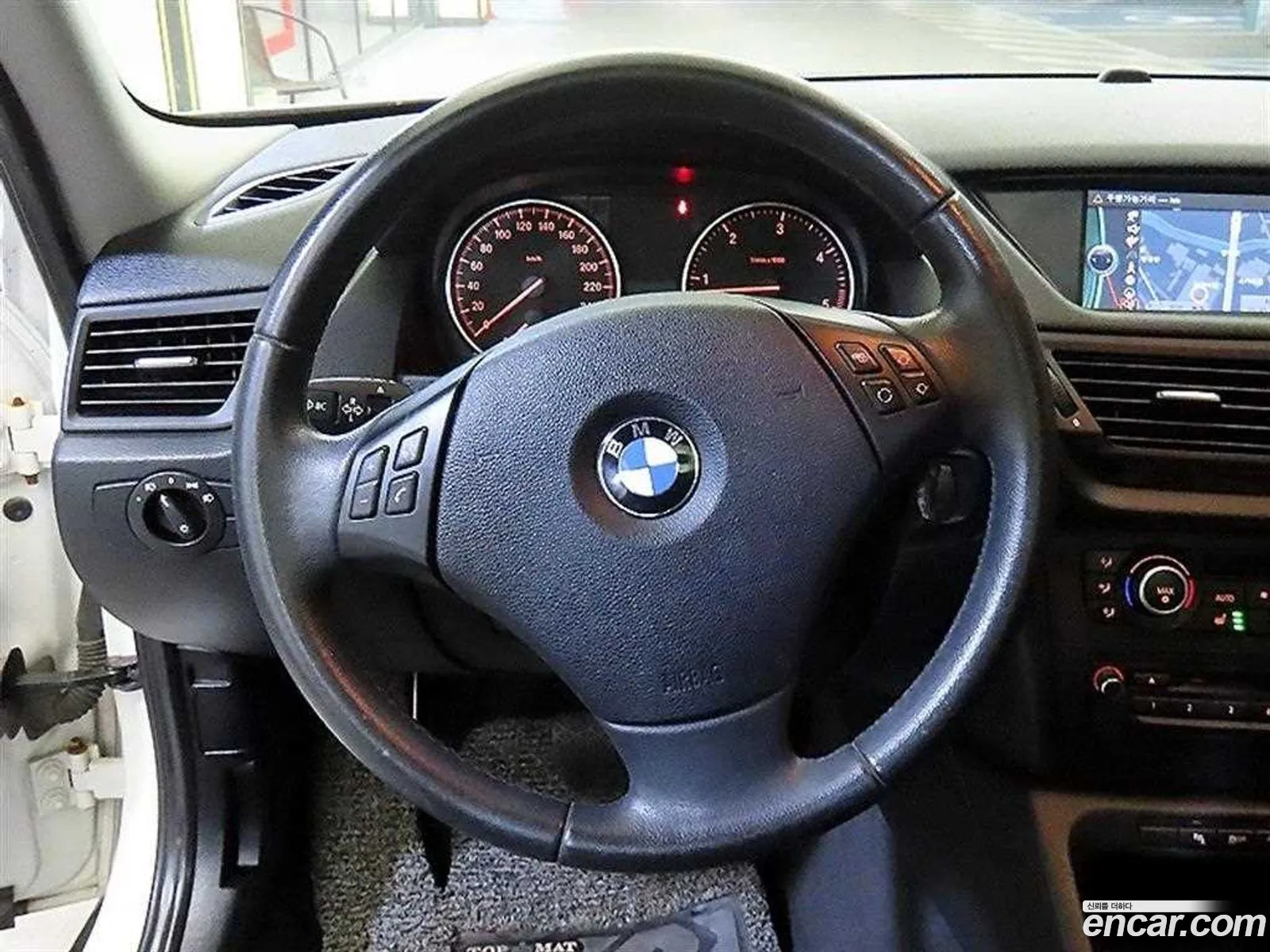 BMW X1 2012 — 11