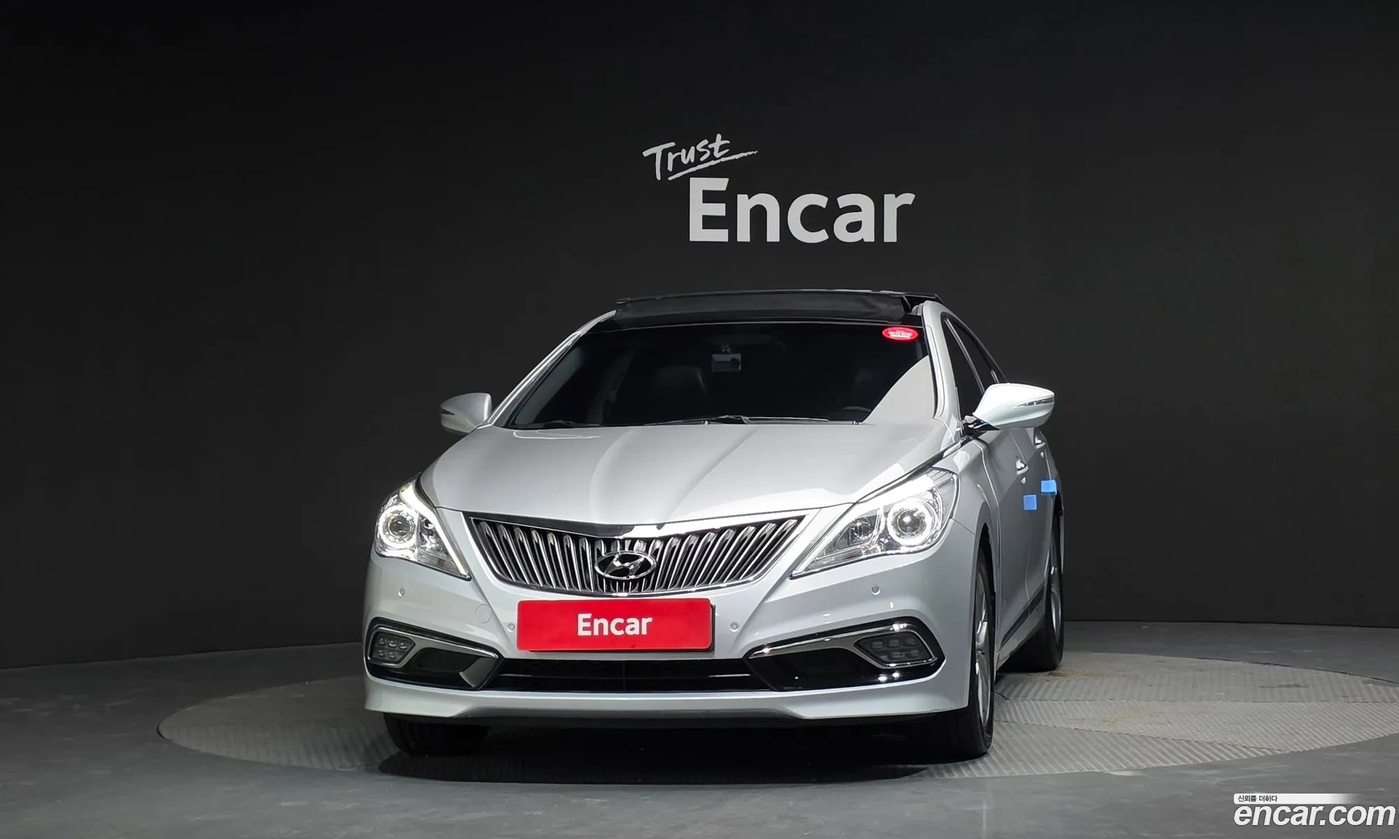 Hyundai Grandeur HG 2015 — 20