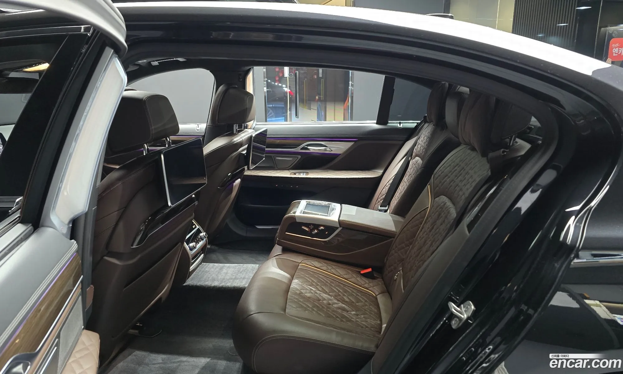 BMW 7 Series 2021 — 18