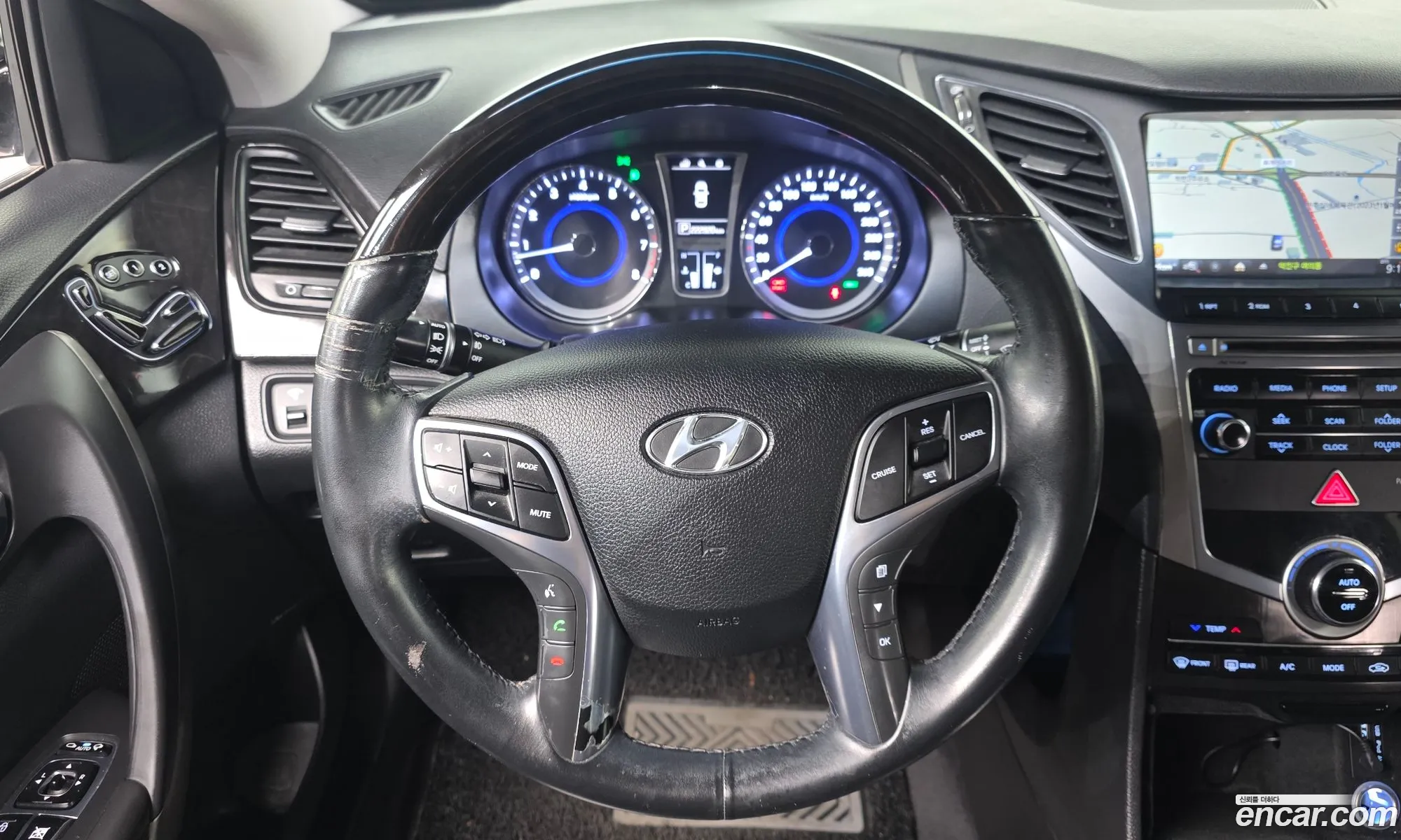 Hyundai Grandeur HG 2015 — 14