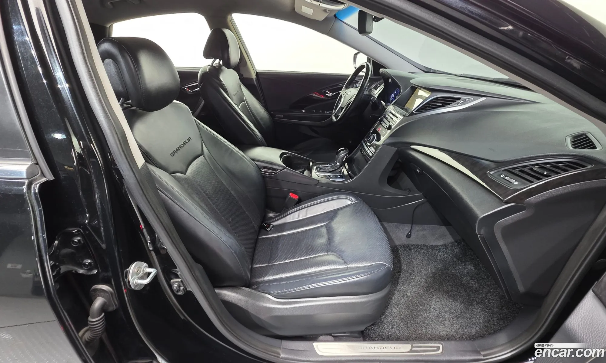 Hyundai Grandeur HG 2015 — 5