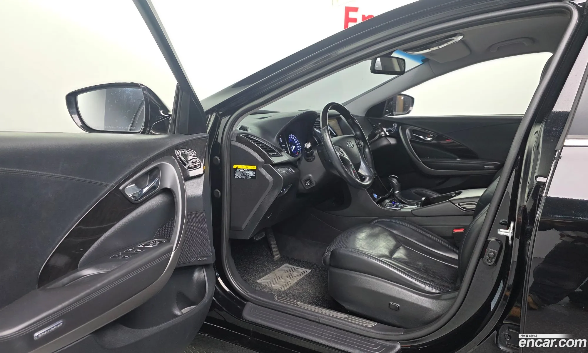 Hyundai Grandeur HG 2015 — 4