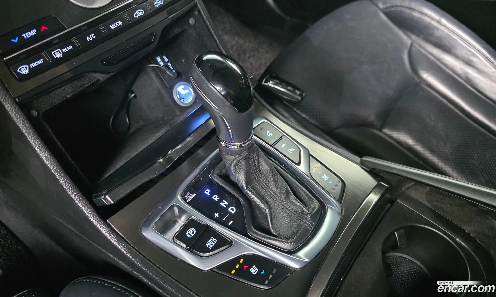 Hyundai Grandeur HG 2015 — 18