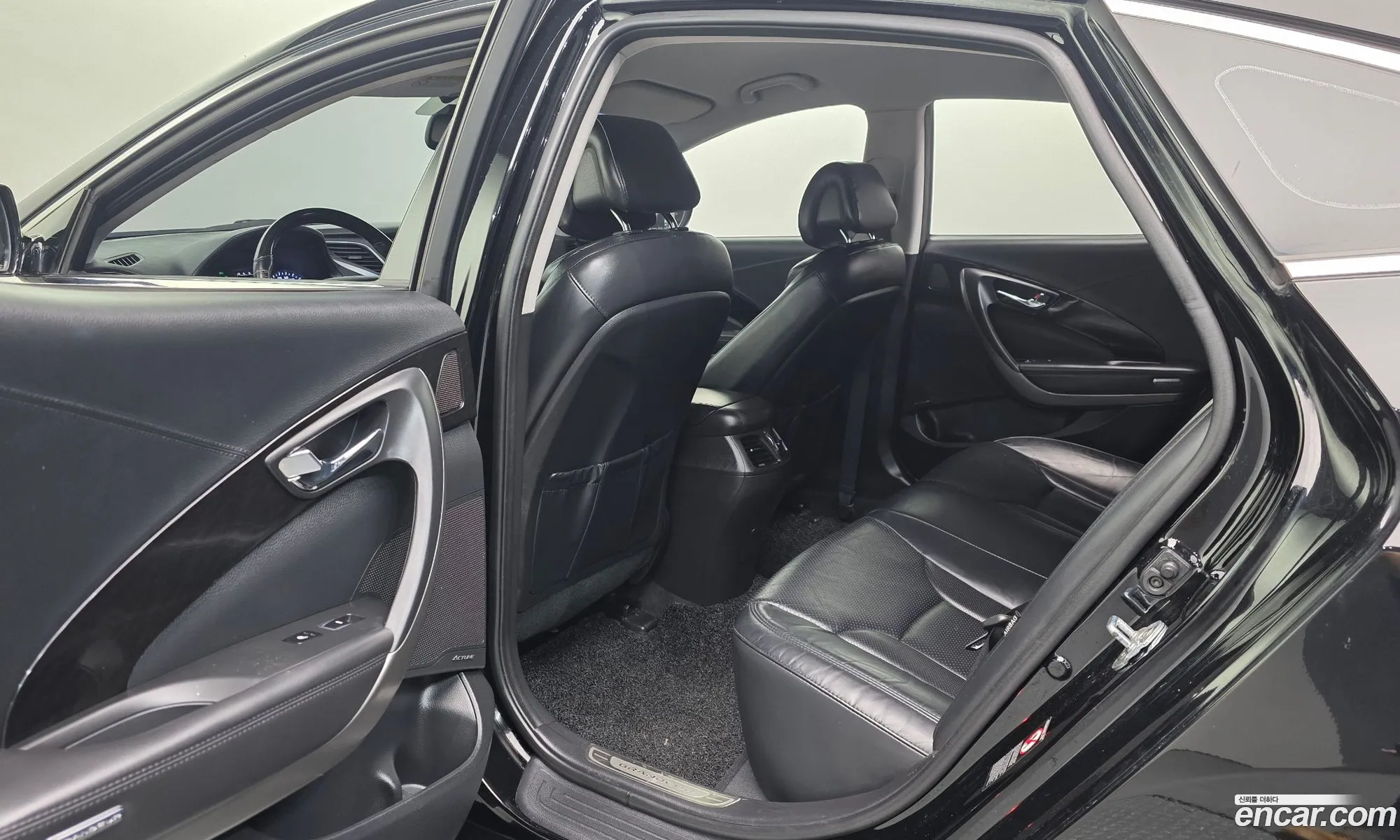 Hyundai Grandeur HG 2015 — 12