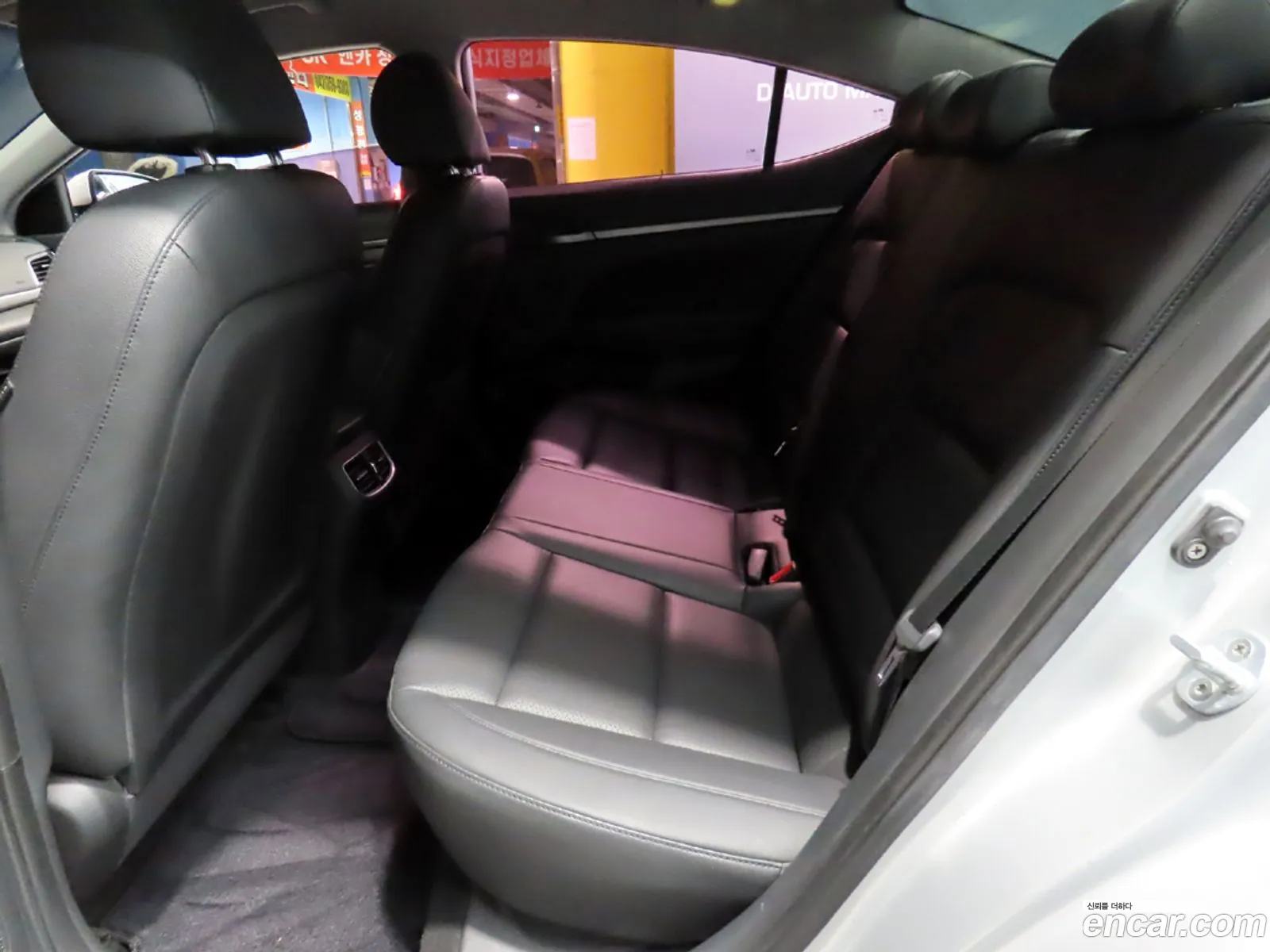 Hyundai Elantra AD 2016 — 7