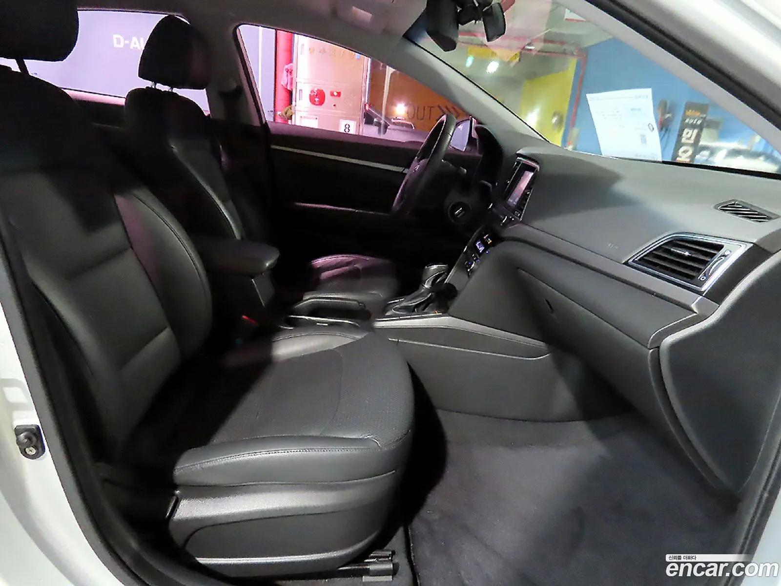 Hyundai Elantra AD 2016 — 4