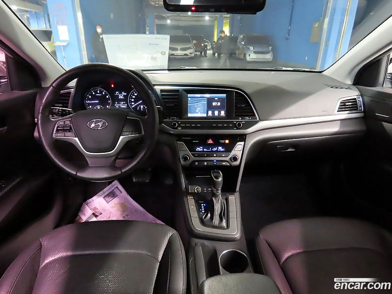 Hyundai Elantra AD 2016 — 8