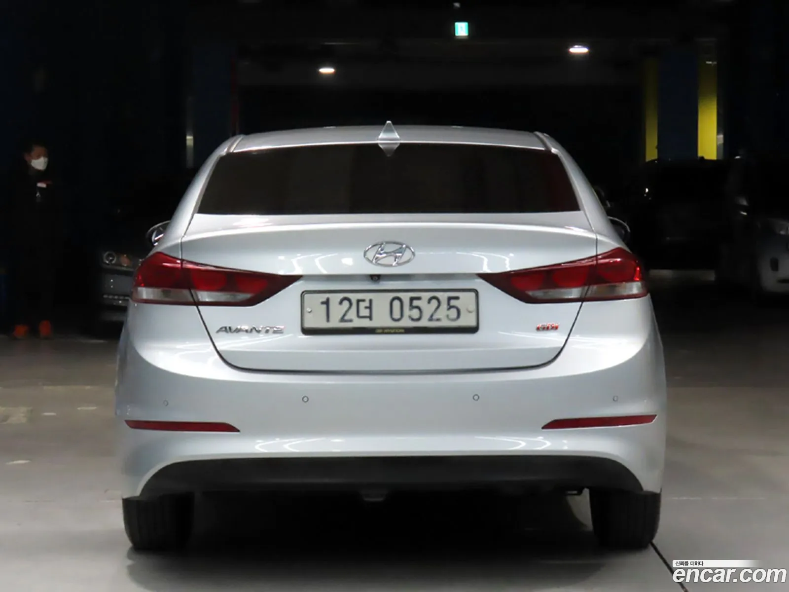 Hyundai Elantra AD 2016 — 19