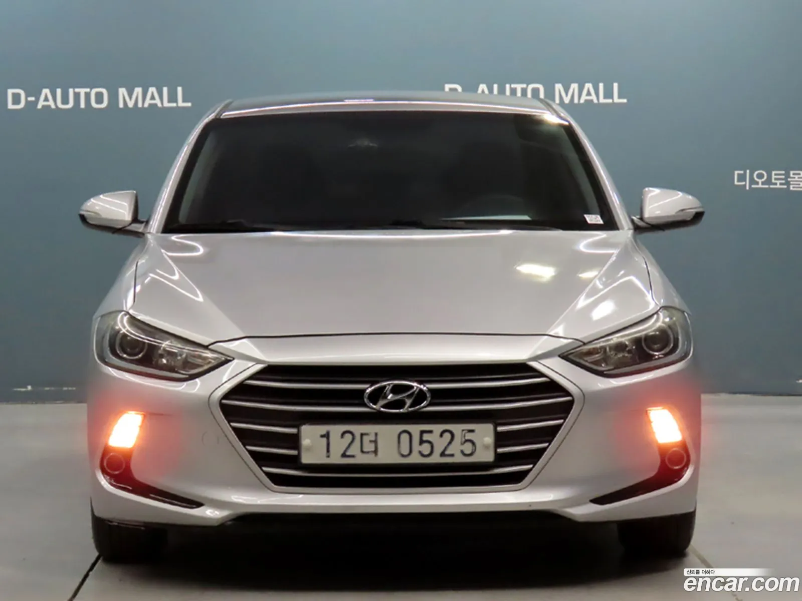Hyundai Elantra AD 2016 — 14