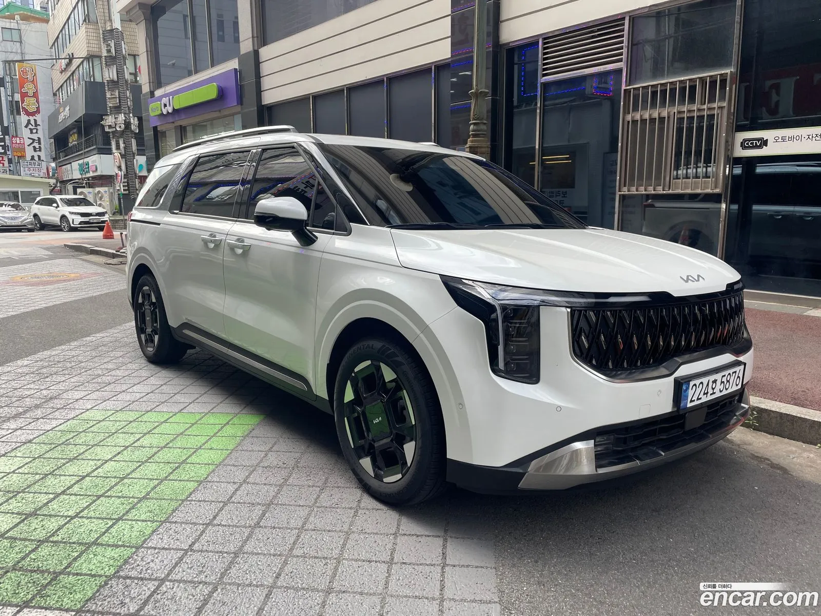 Kia Carnival 2024 — 6