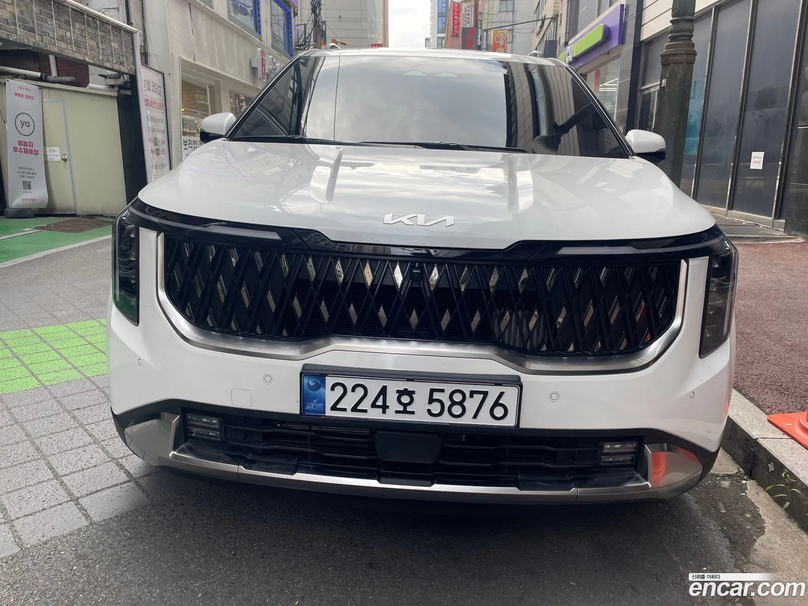 Kia Carnival 2024 — 9