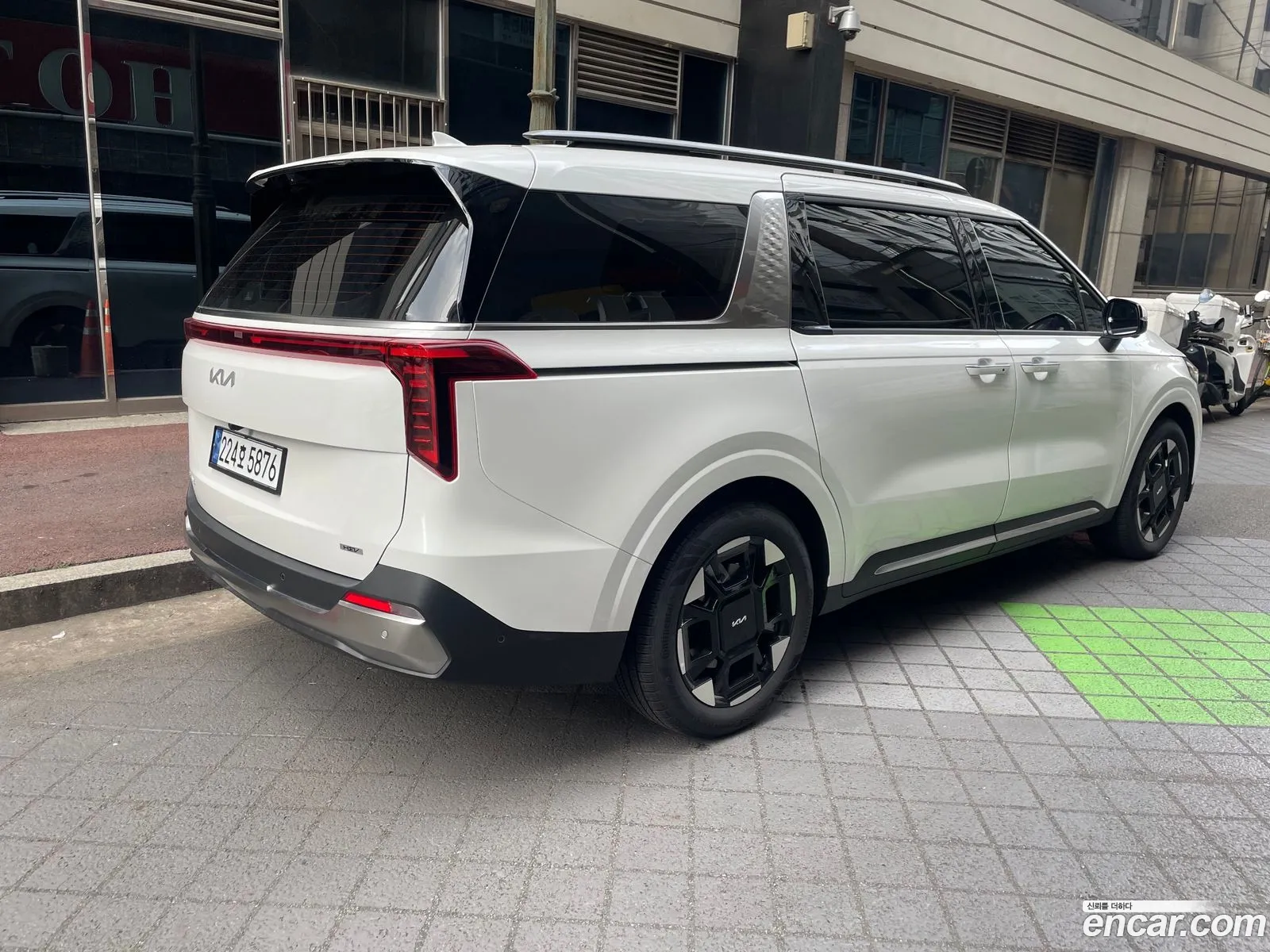 Kia Carnival 2024 — 11
