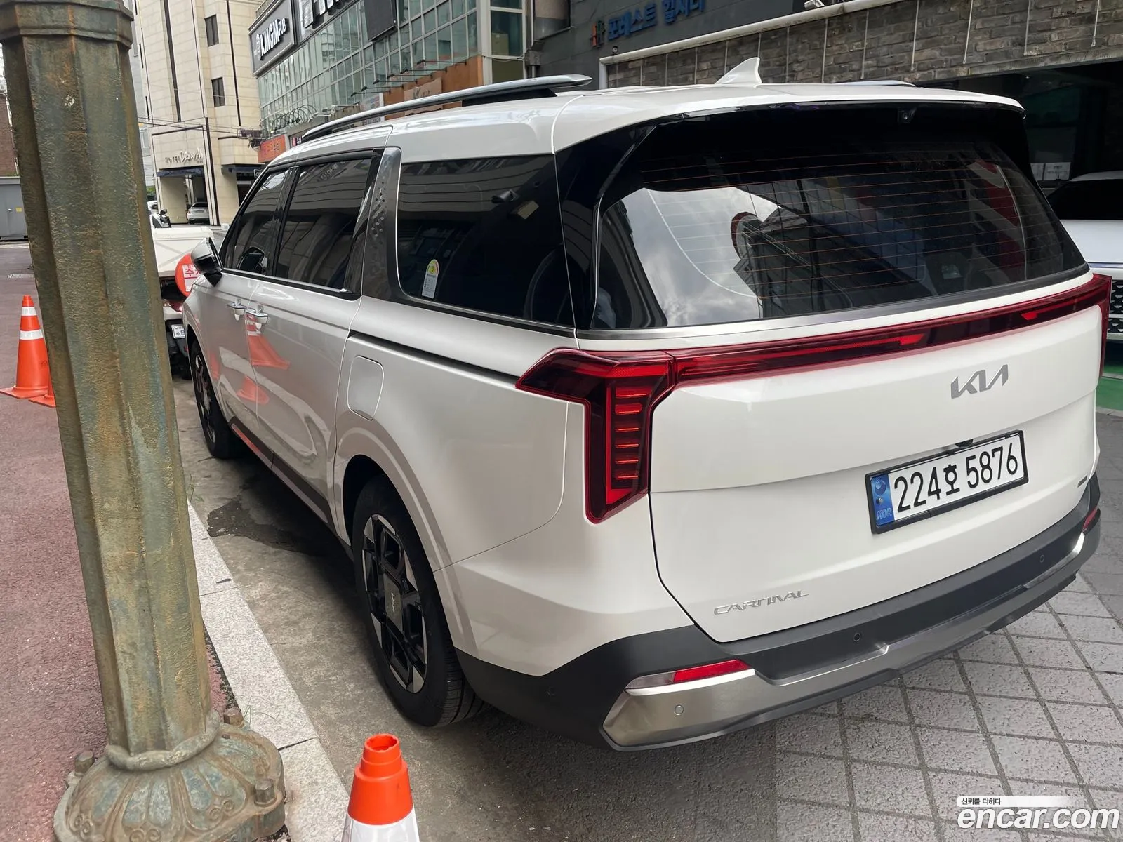 Kia Carnival 2024 — 10