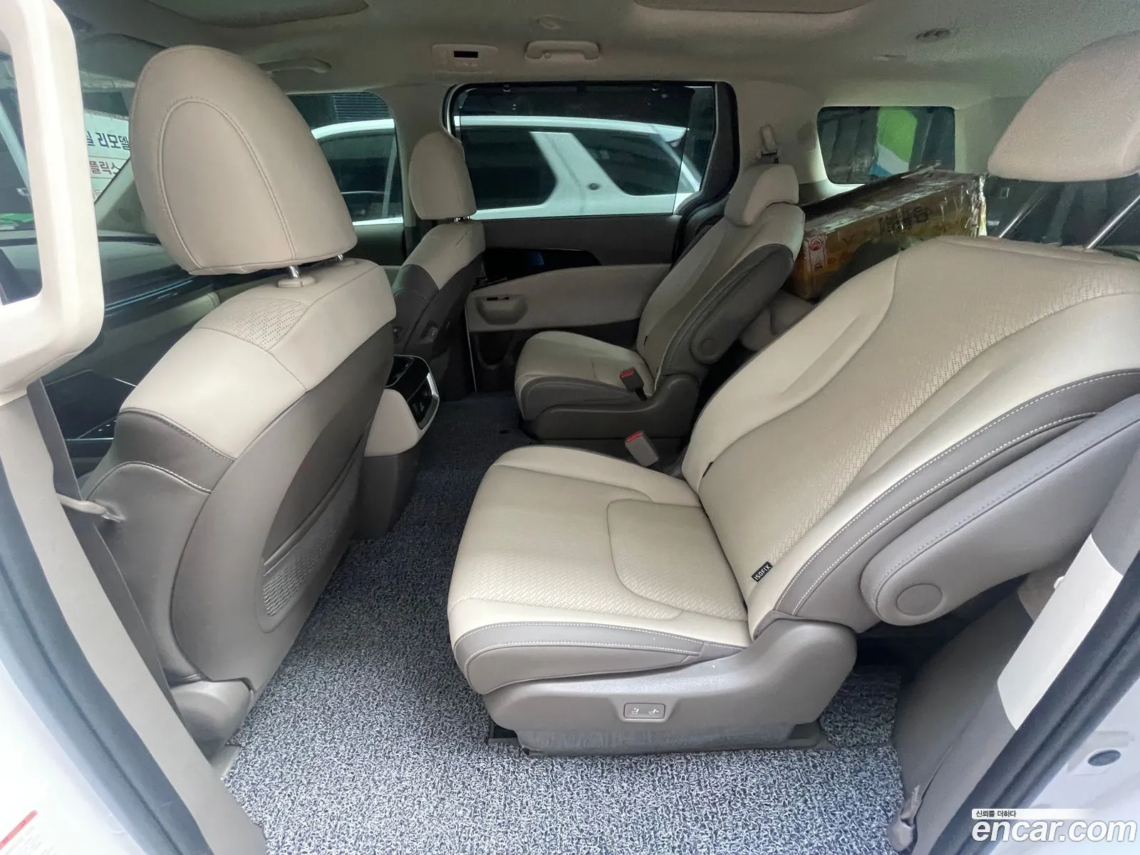 Kia Carnival 2024 — 4